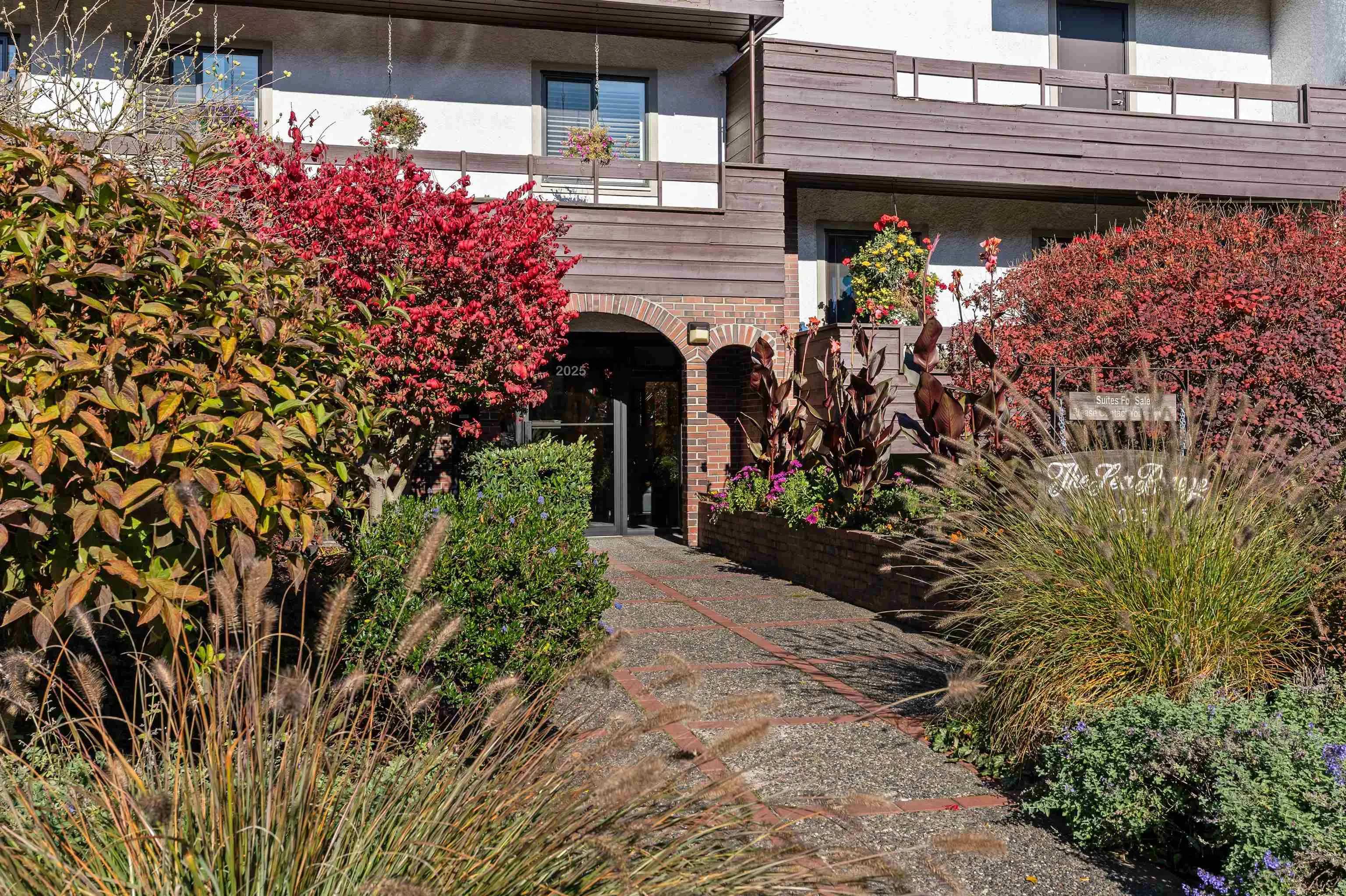 2025 W 2nd Avenue #313