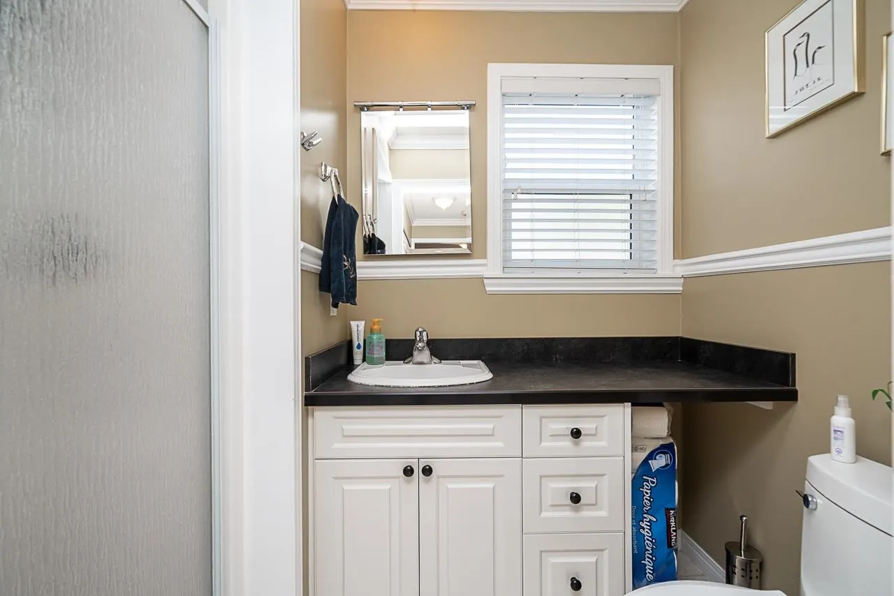 20085 50a Avenue