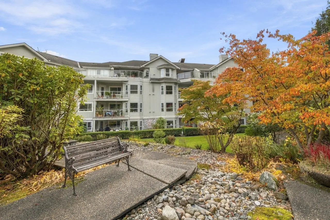 1281 Parkgate Avenue #104