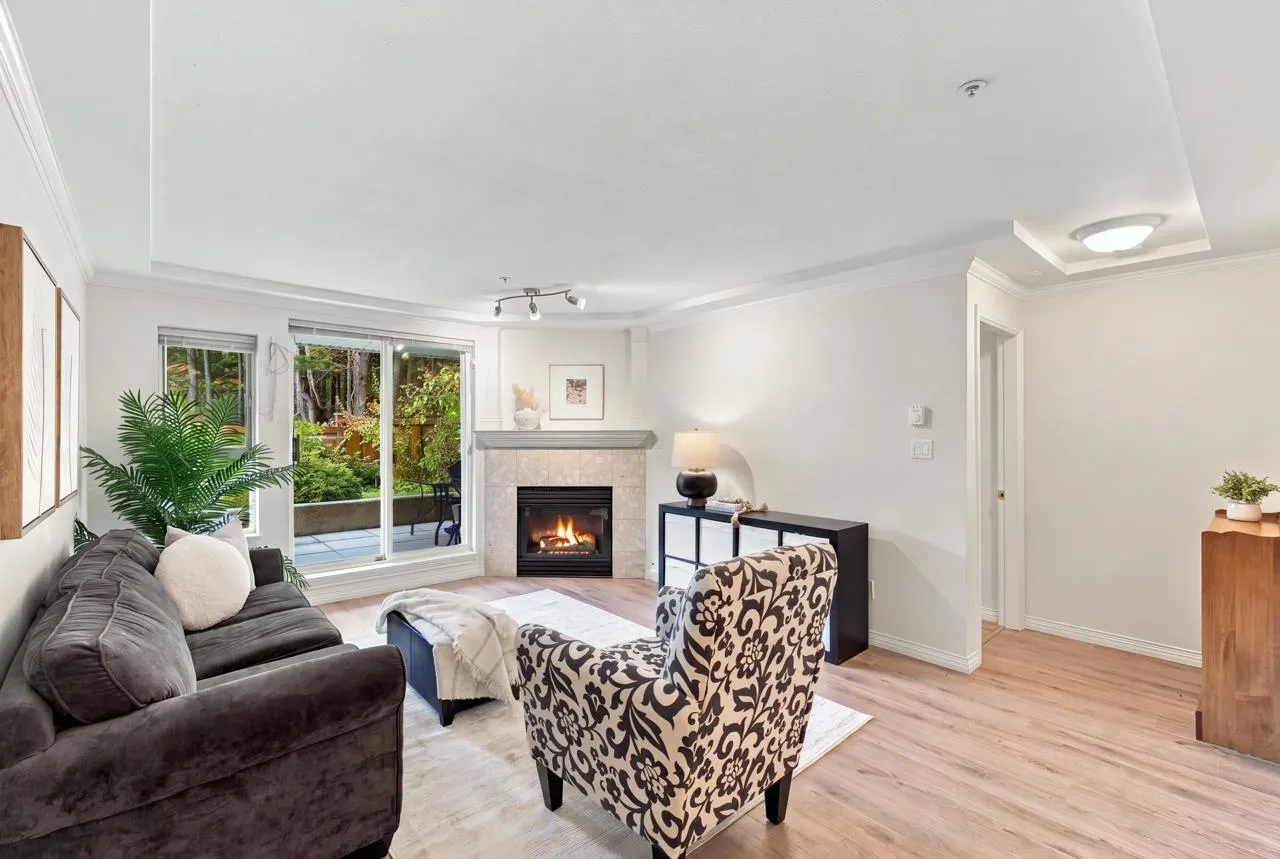 1281 Parkgate Avenue #104