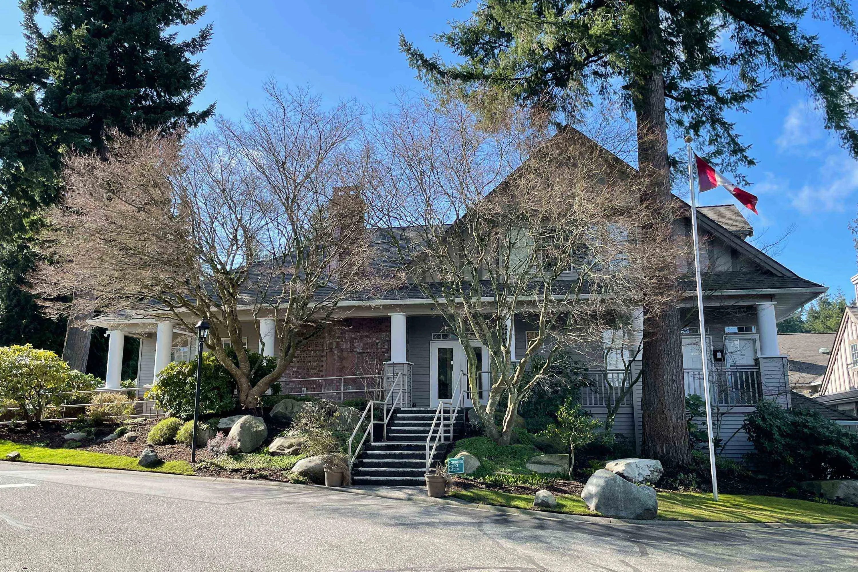 2533 152 Street #98