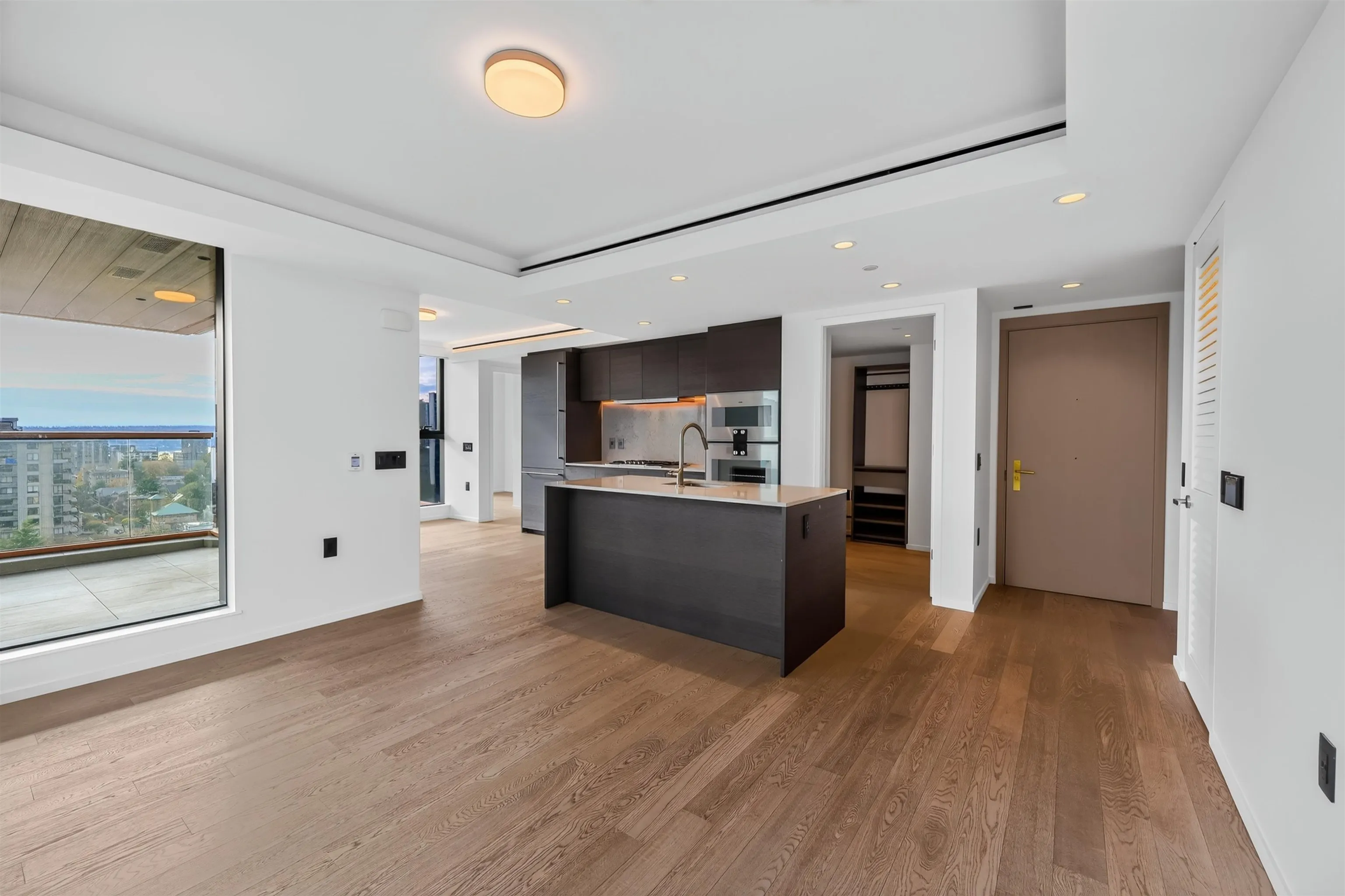 1482 Robson Street #1606