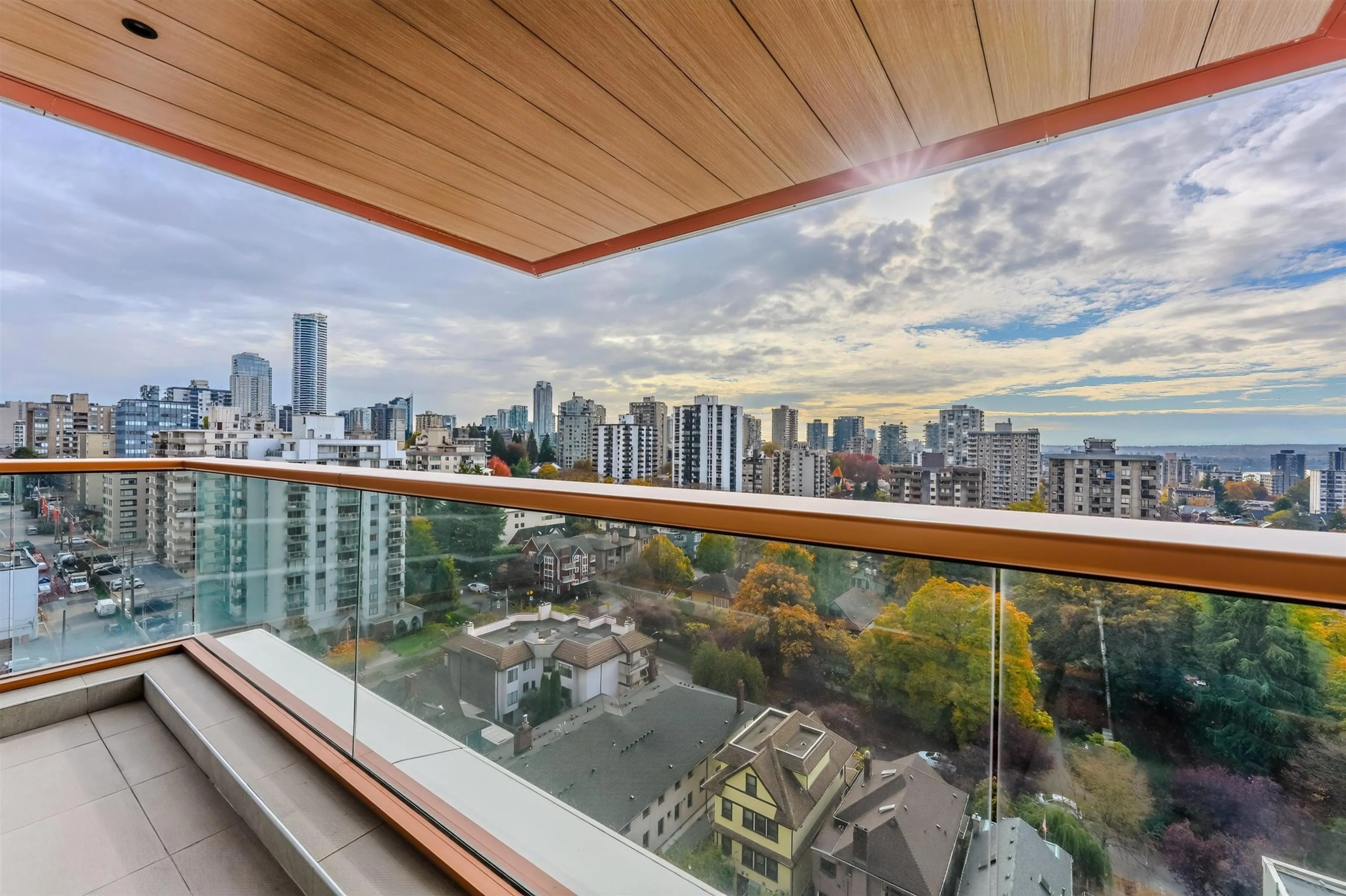 1482 Robson Street #1606