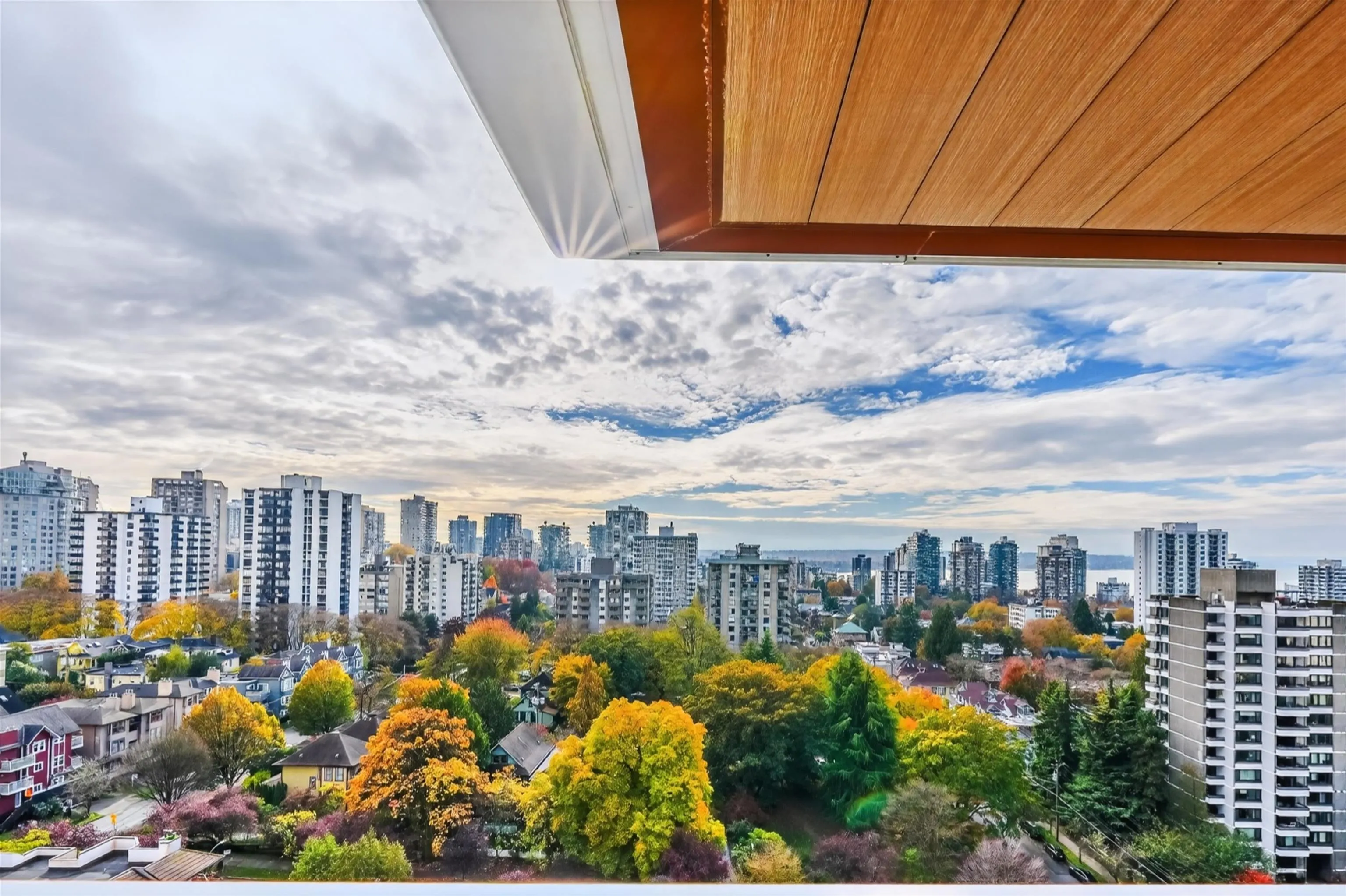 1482 Robson Street #1606