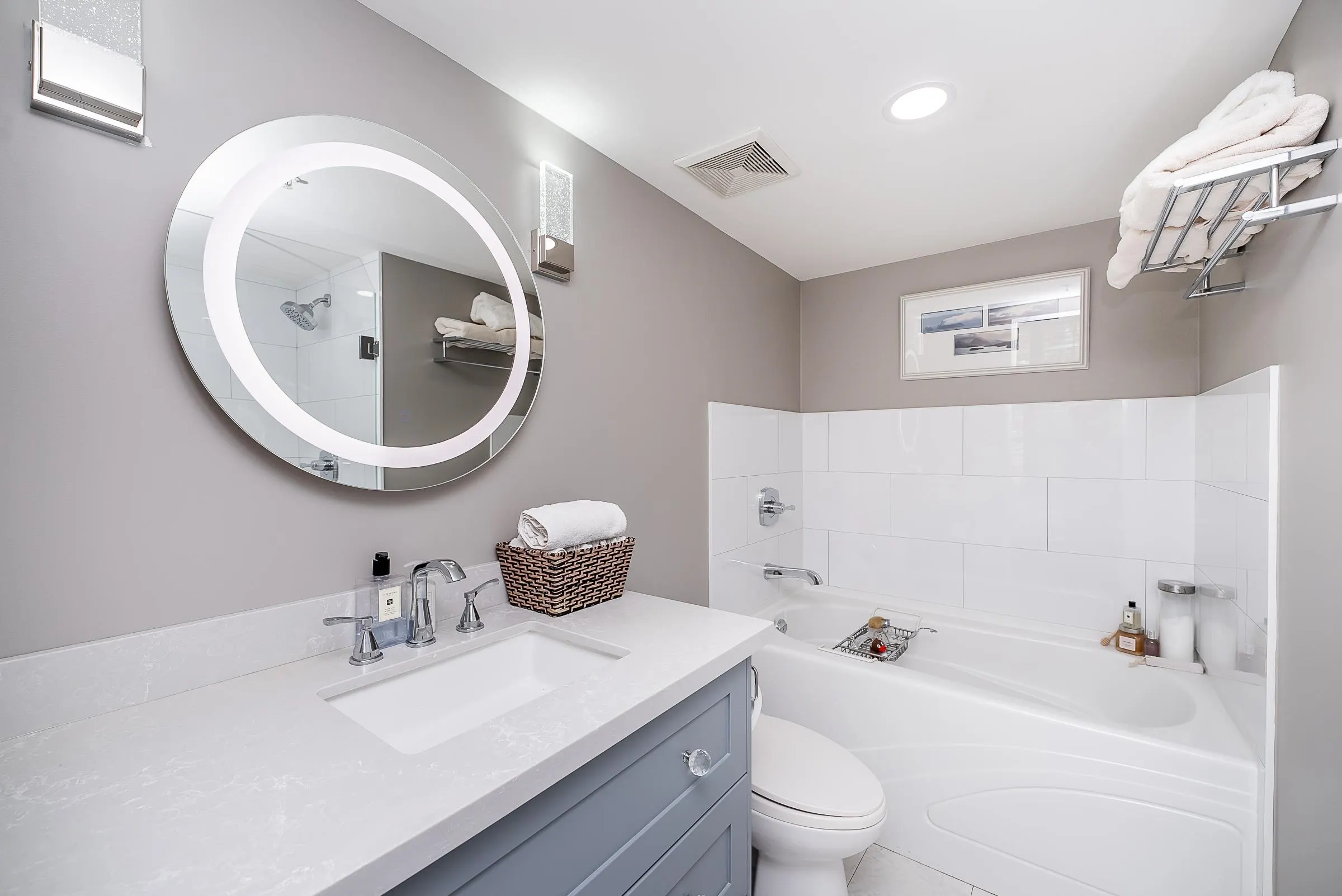 290 Newport Drive #3