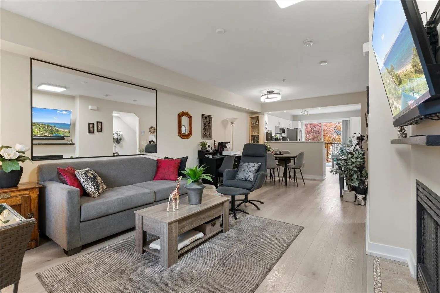 20540 66 Avenue #8