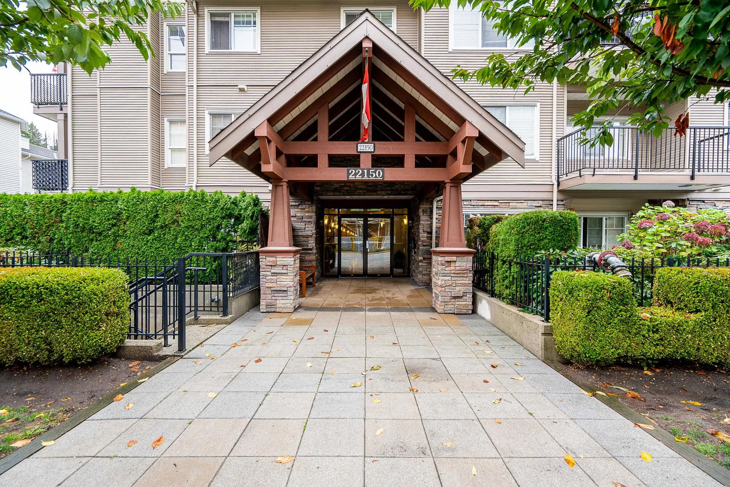 22150 Dewdney Trunk Road #301