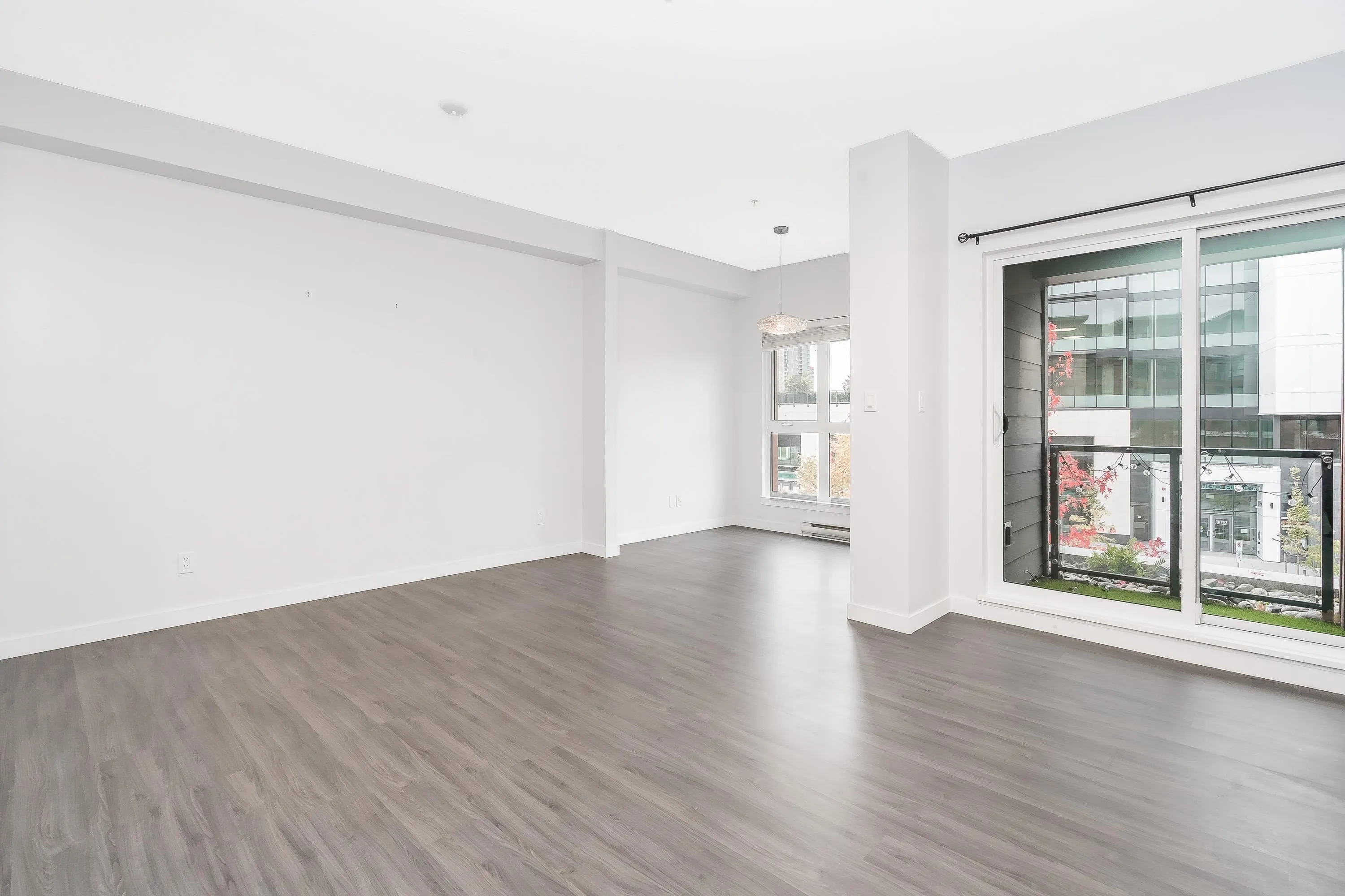 13733 107a Avenue #208