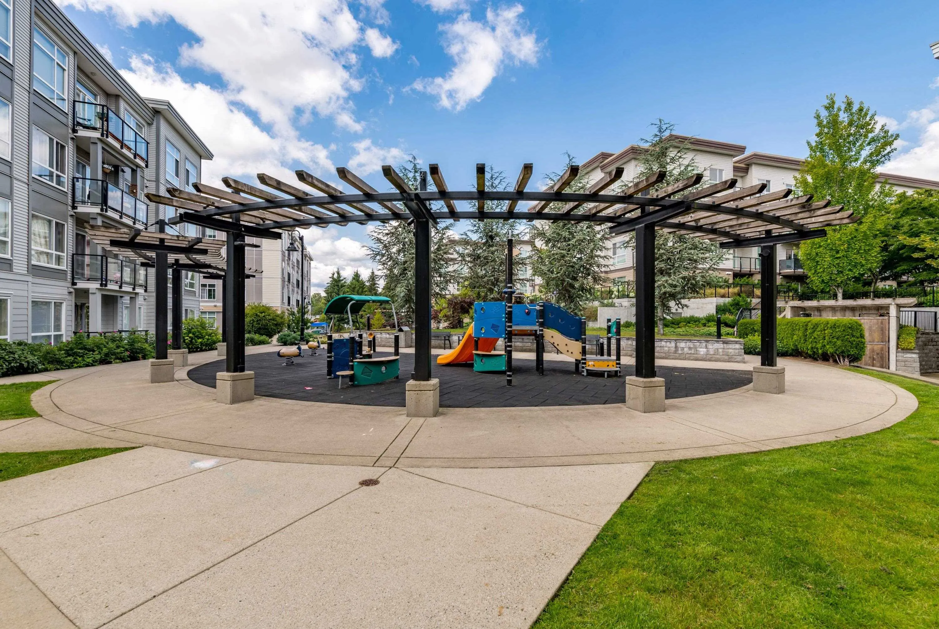 13733 107a Avenue #208