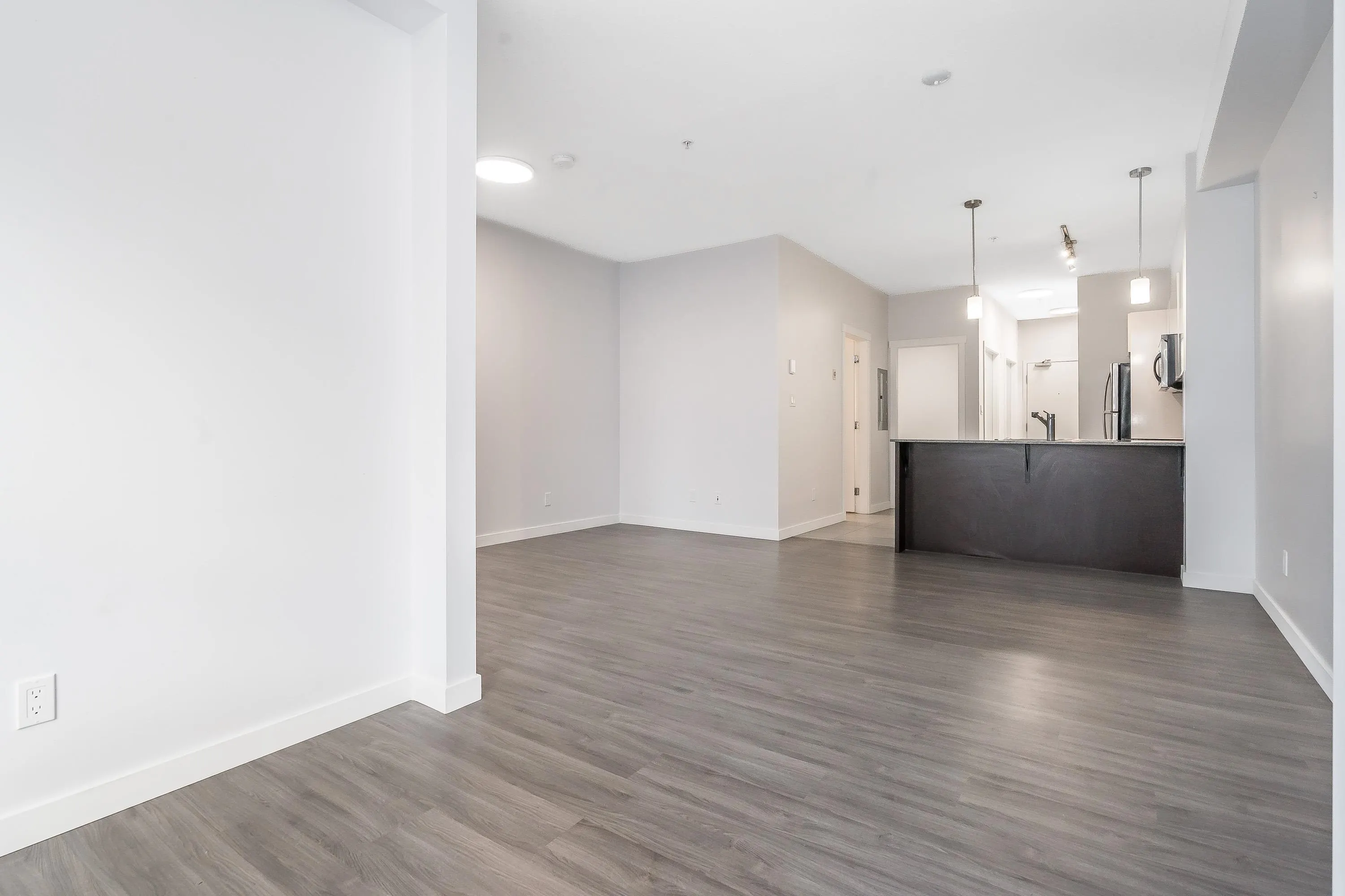 13733 107a Avenue #208