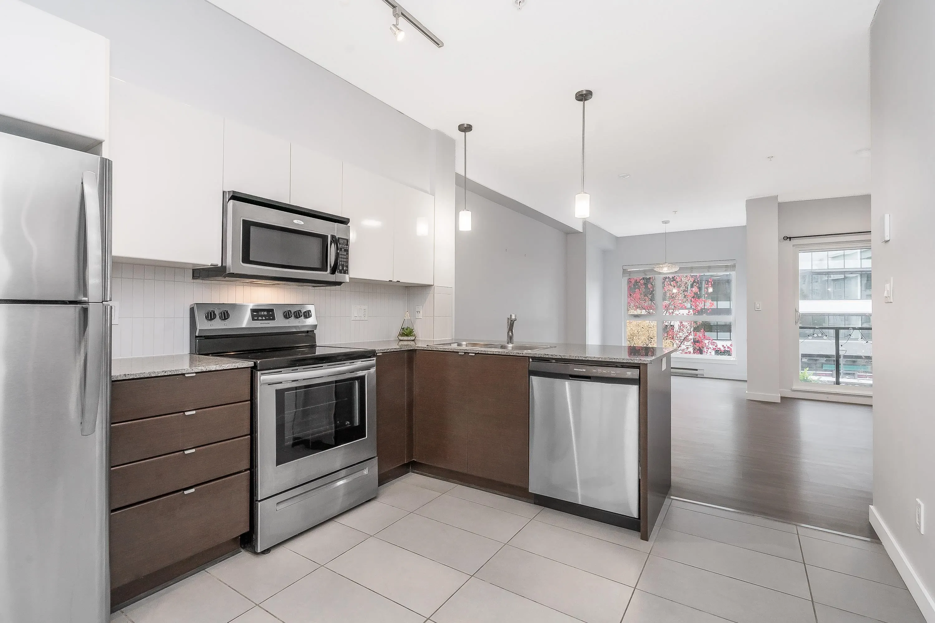 13733 107a Avenue #208
