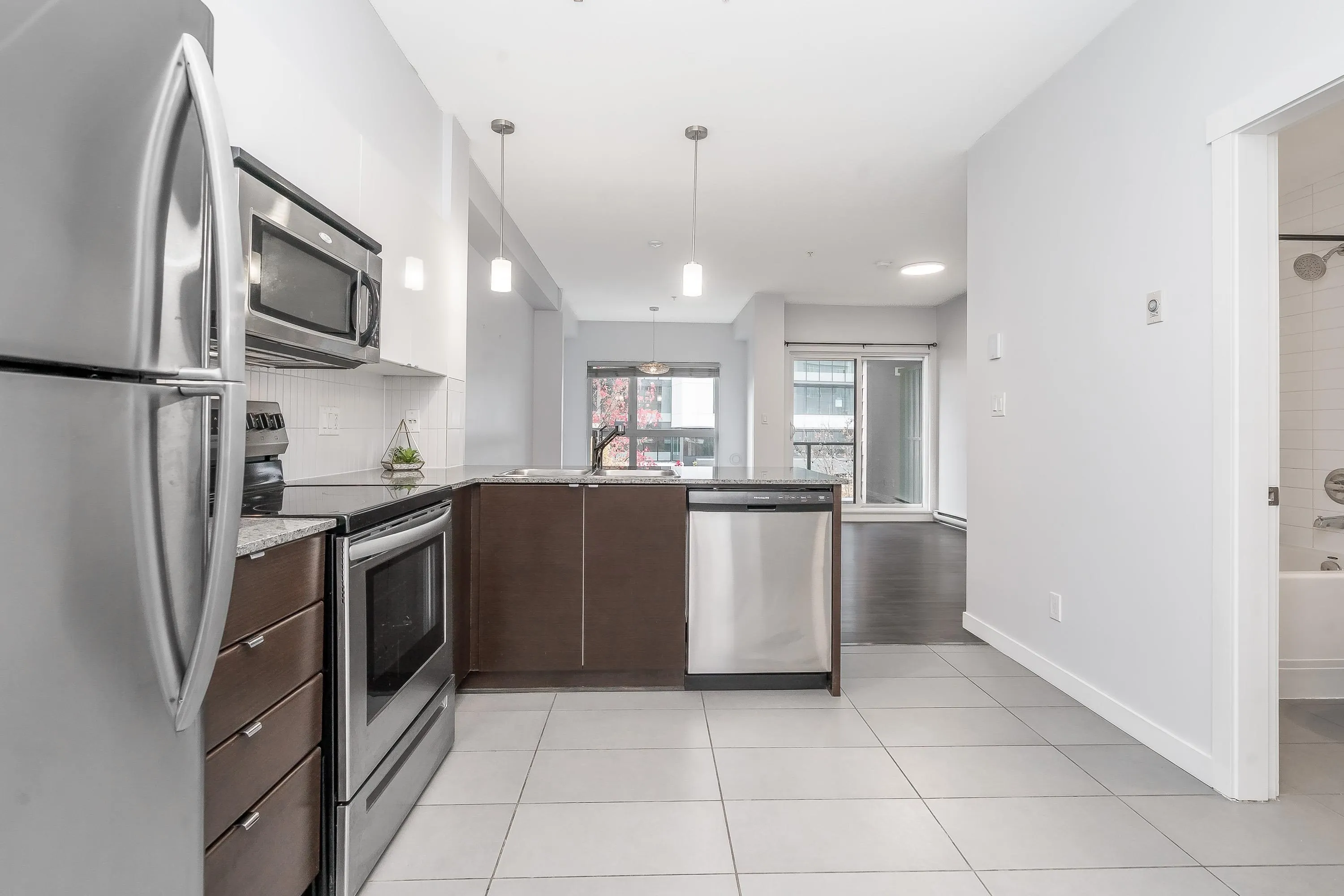 13733 107a Avenue #208