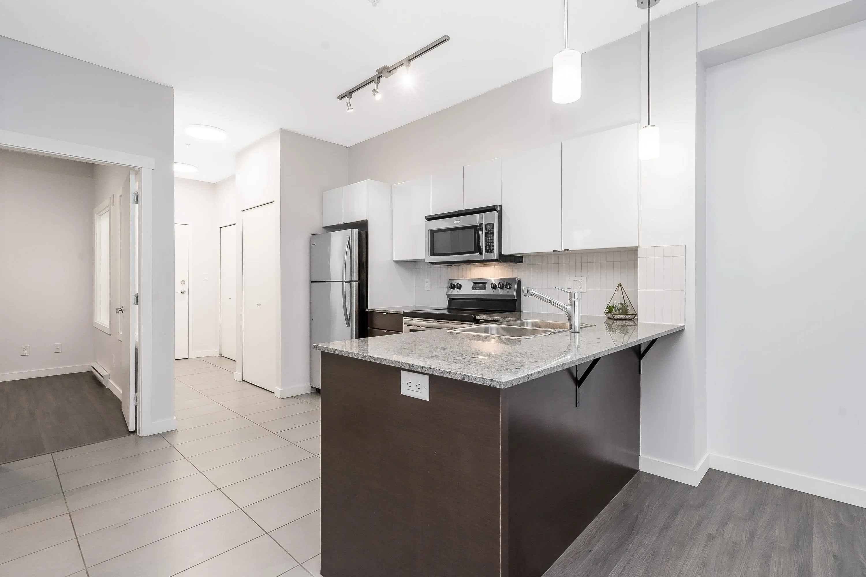 13733 107a Avenue #208
