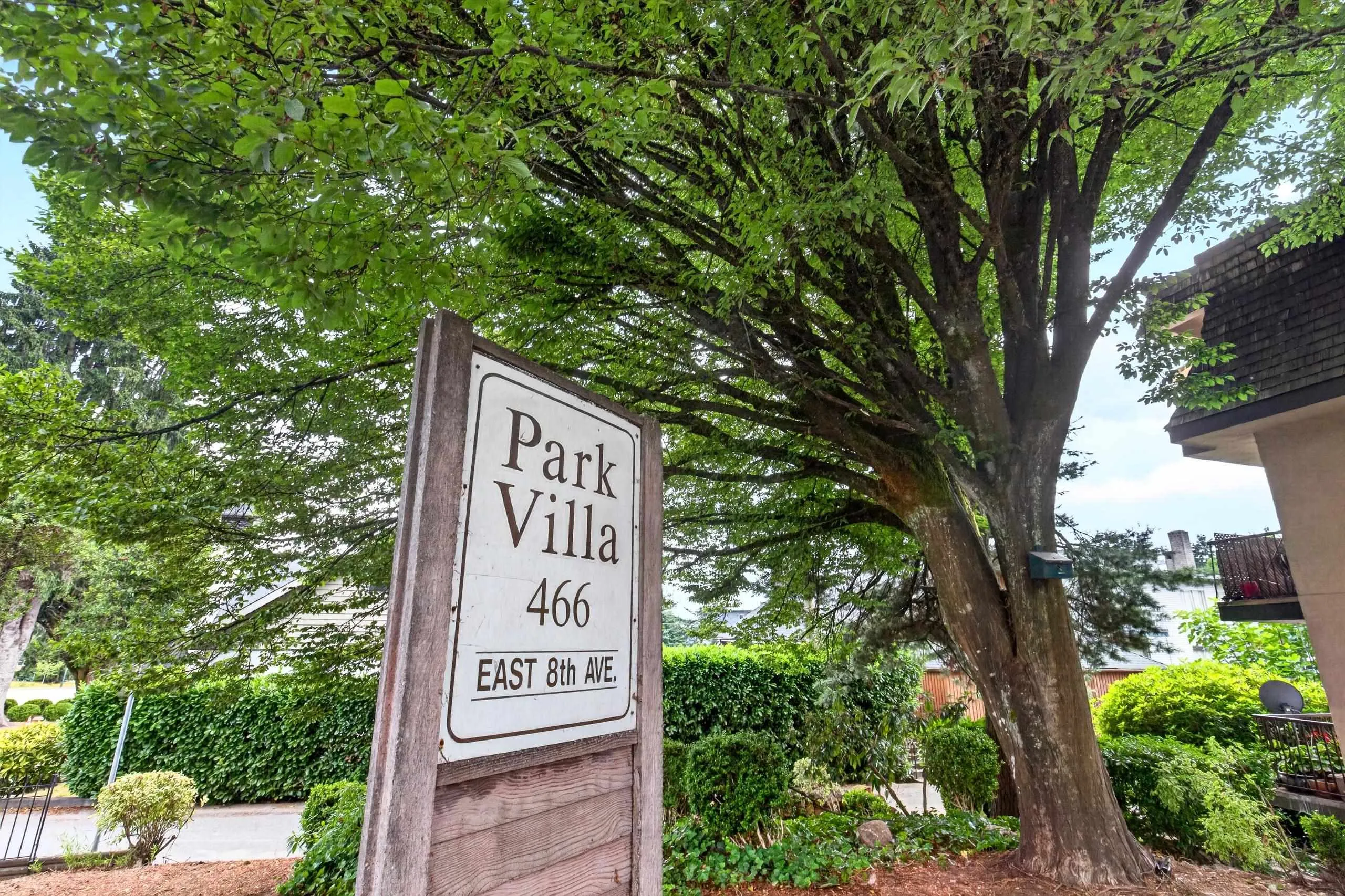 466 E Eighth Avenue #305