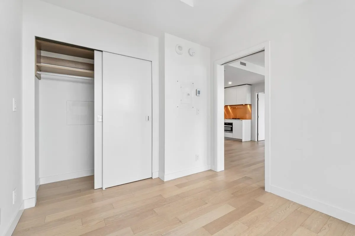 1480 Howe Street #3105