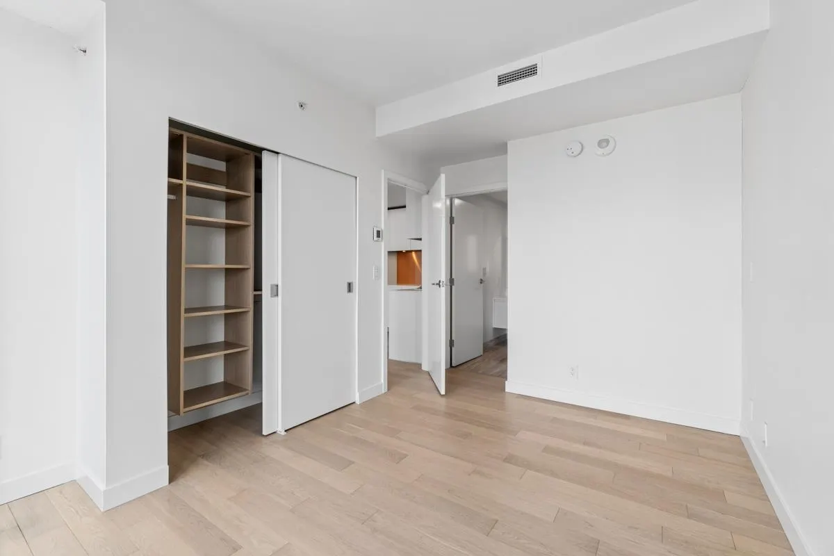 1480 Howe Street #3105