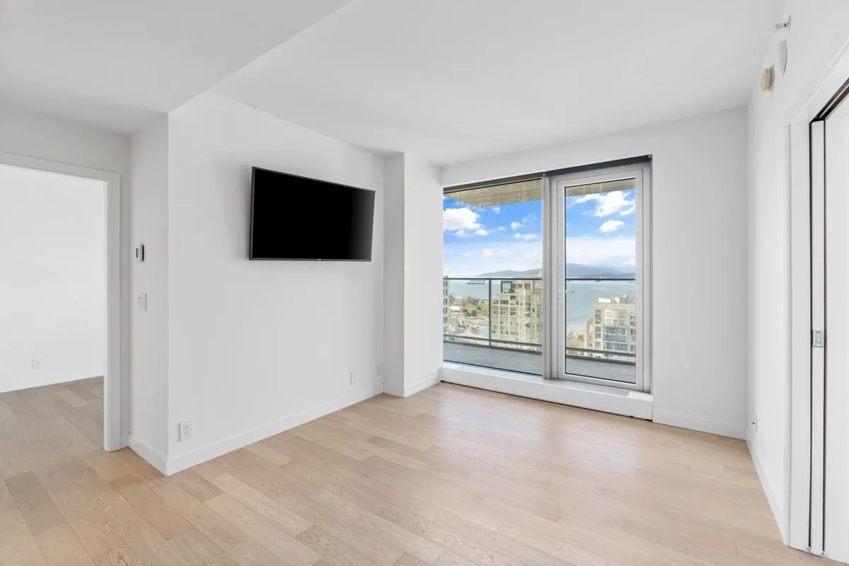 1480 Howe Street #3105
