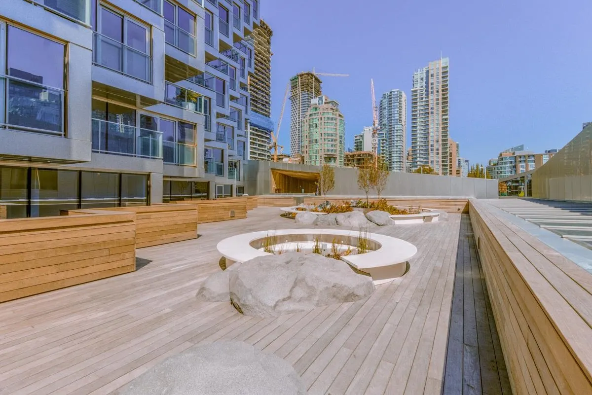 1480 Howe Street #3105