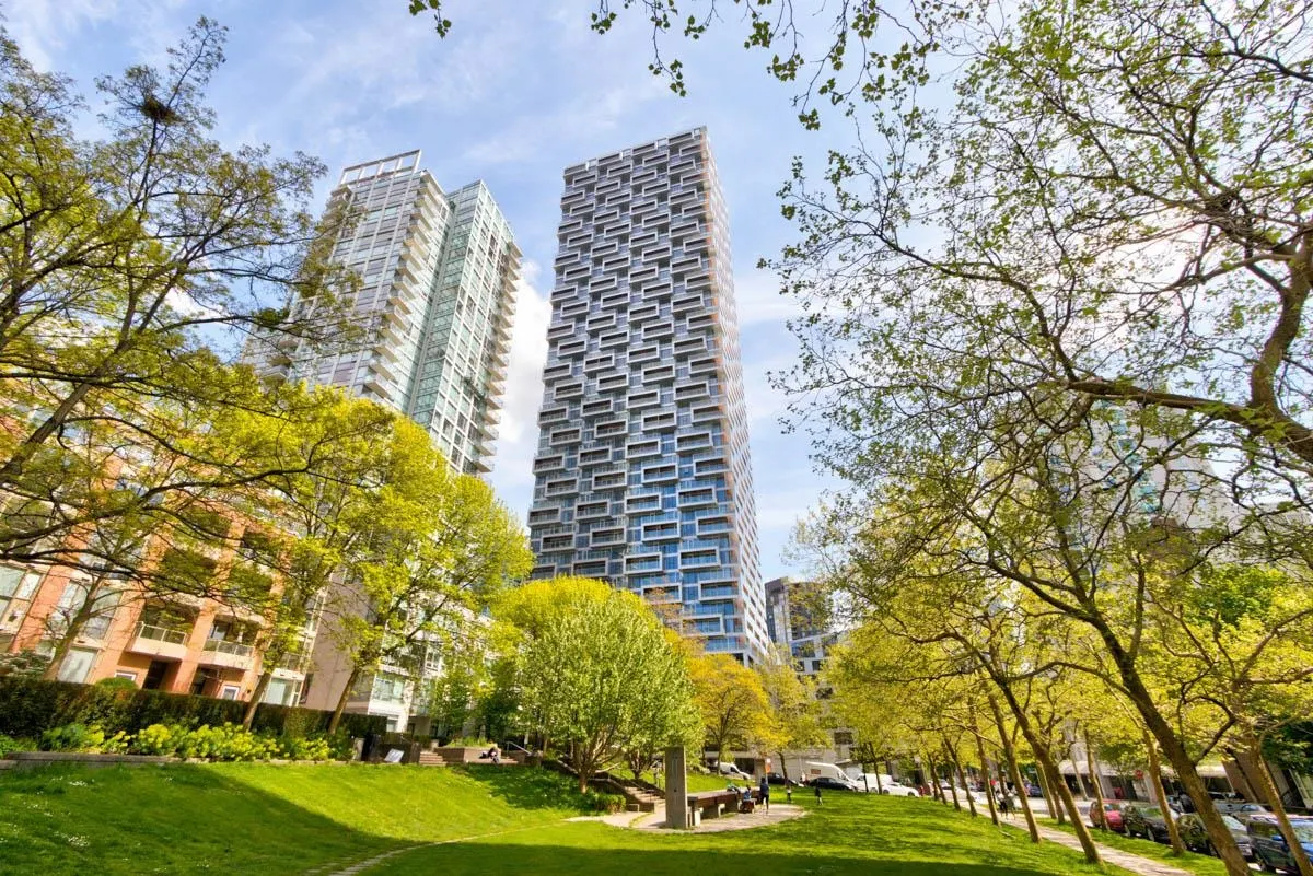 1480 Howe Street #3105