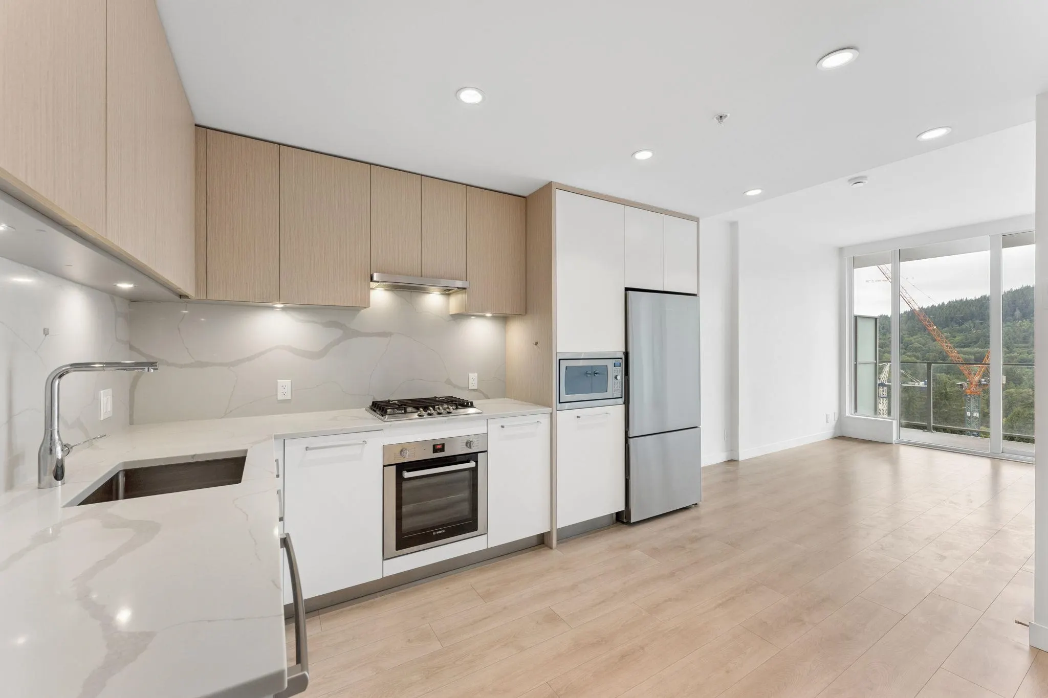 567 Clarke Road #903