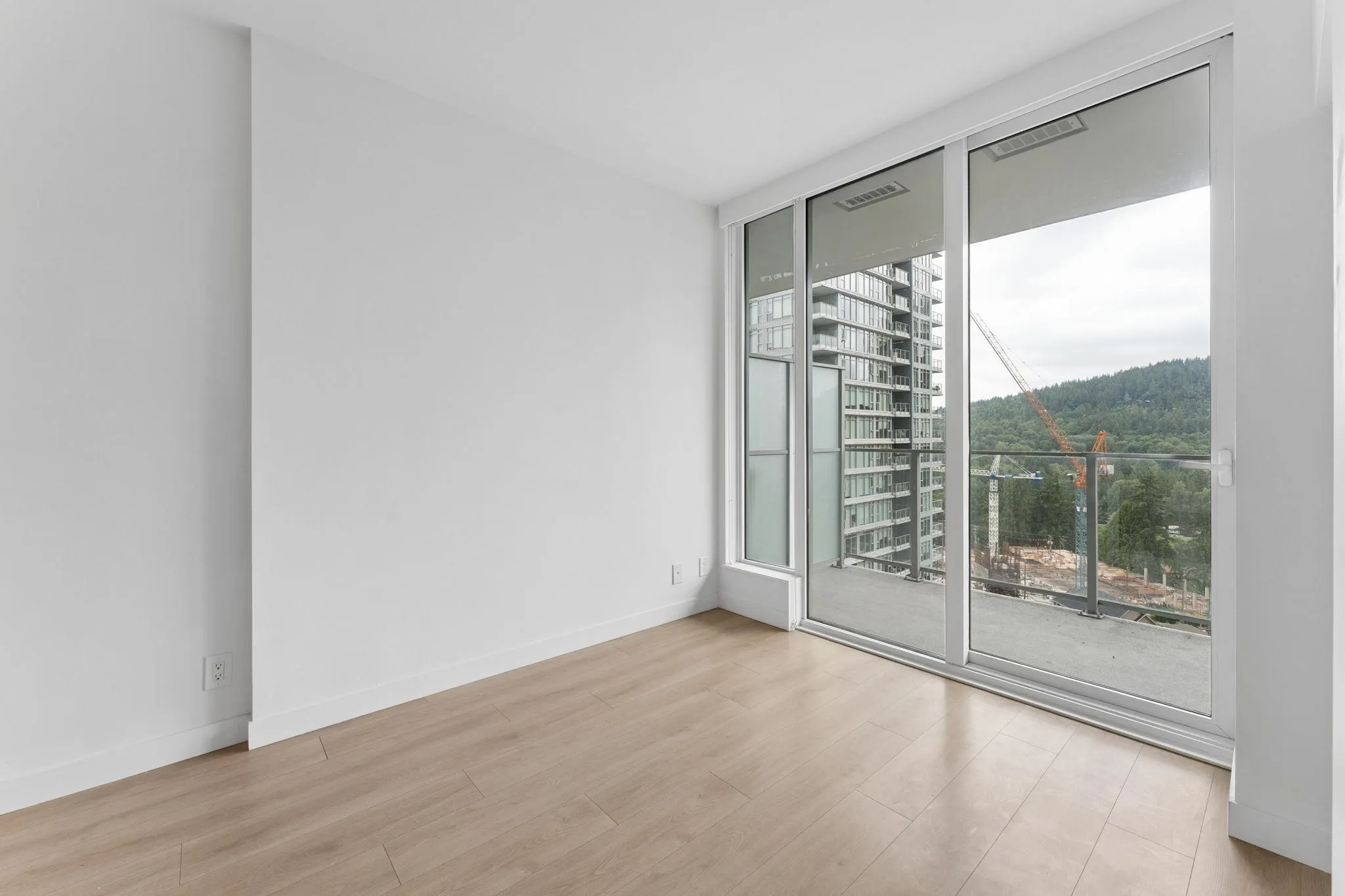 567 Clarke Road #903