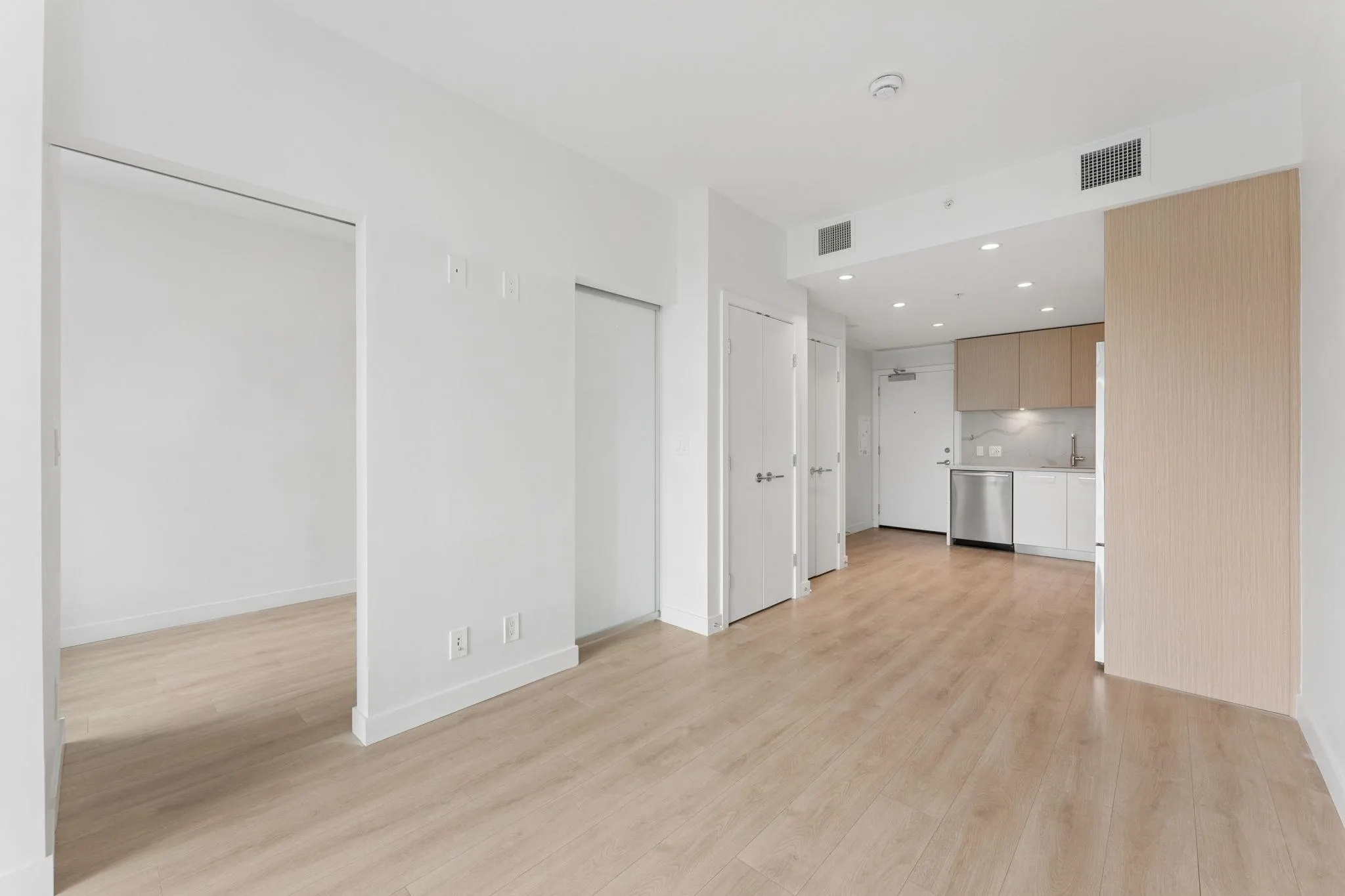 567 Clarke Road #903