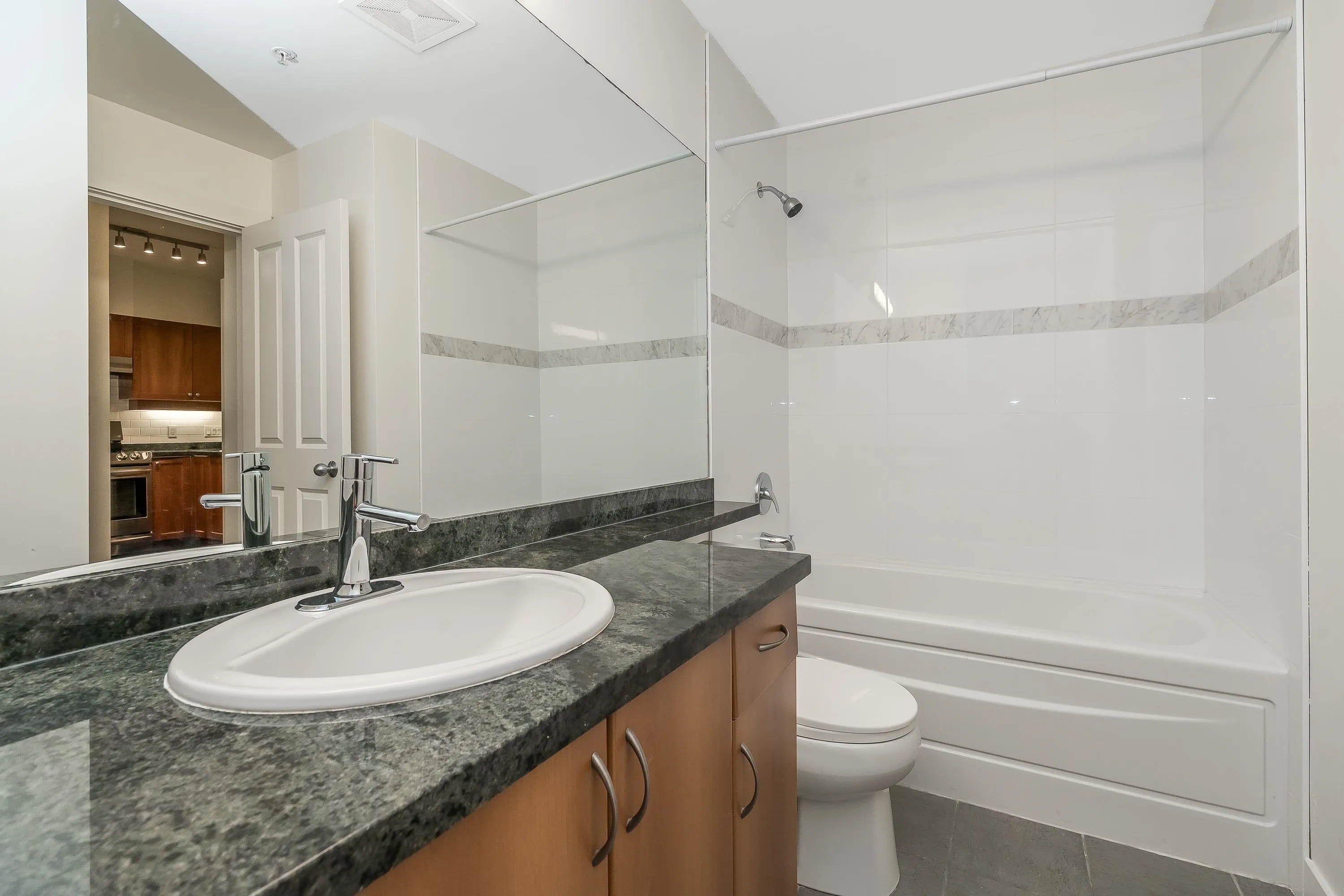 675 Park Crescent #108