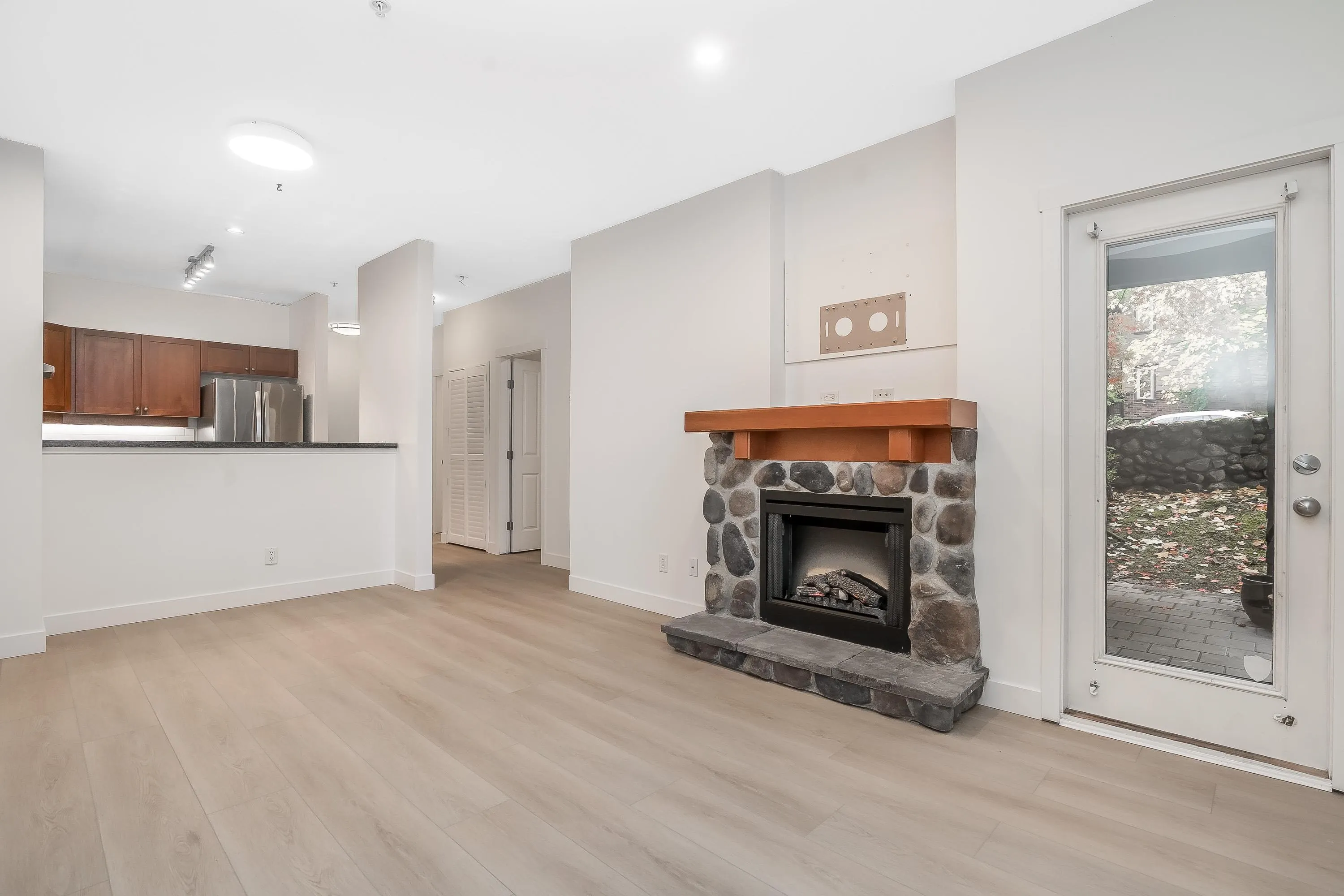 675 Park Crescent #108