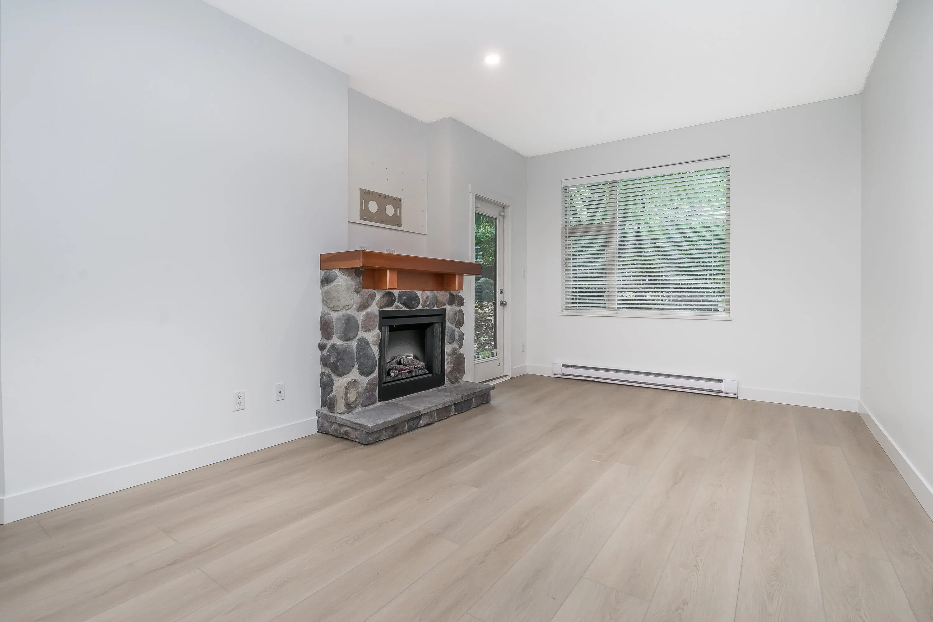 675 Park Crescent #108