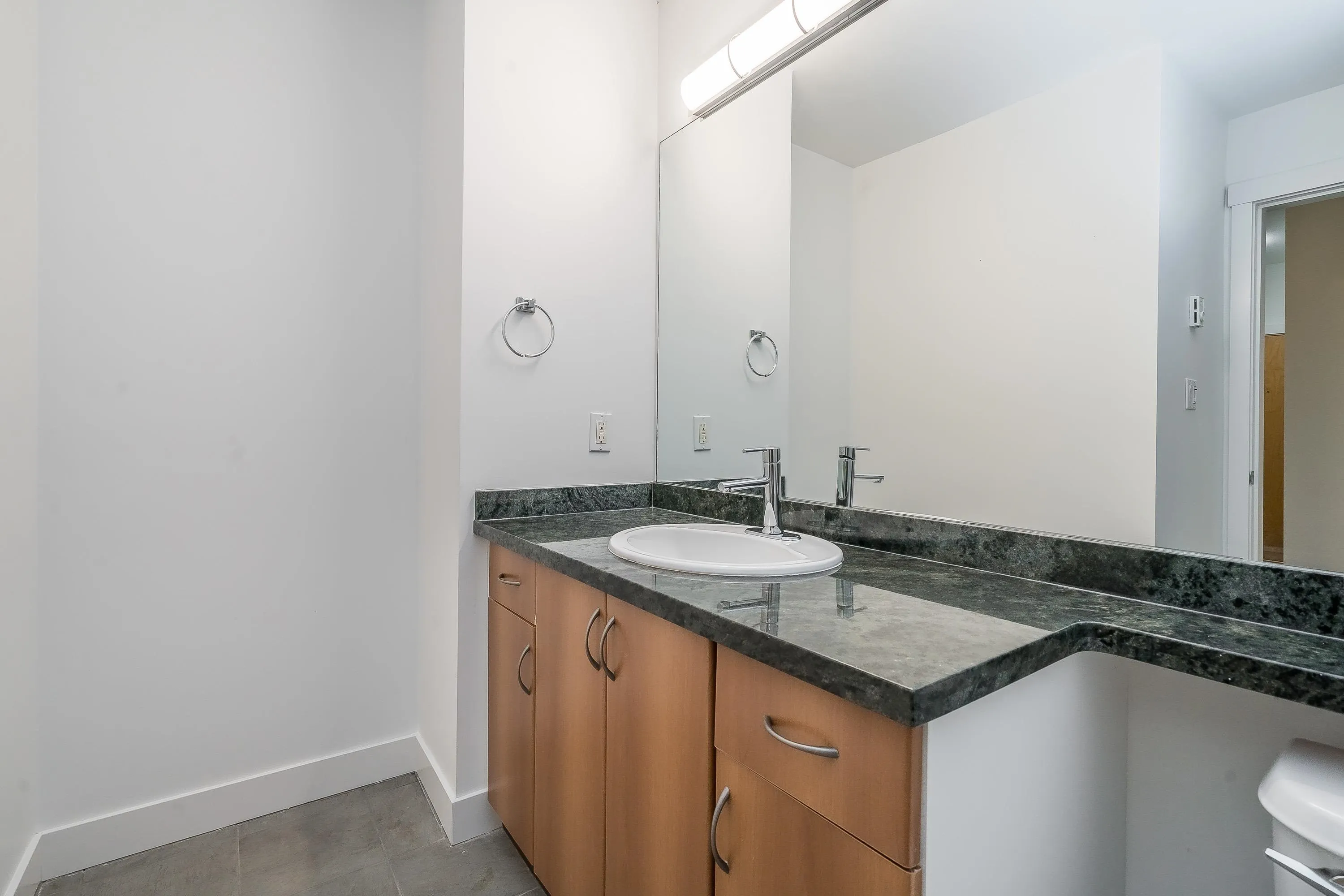 675 Park Crescent #108