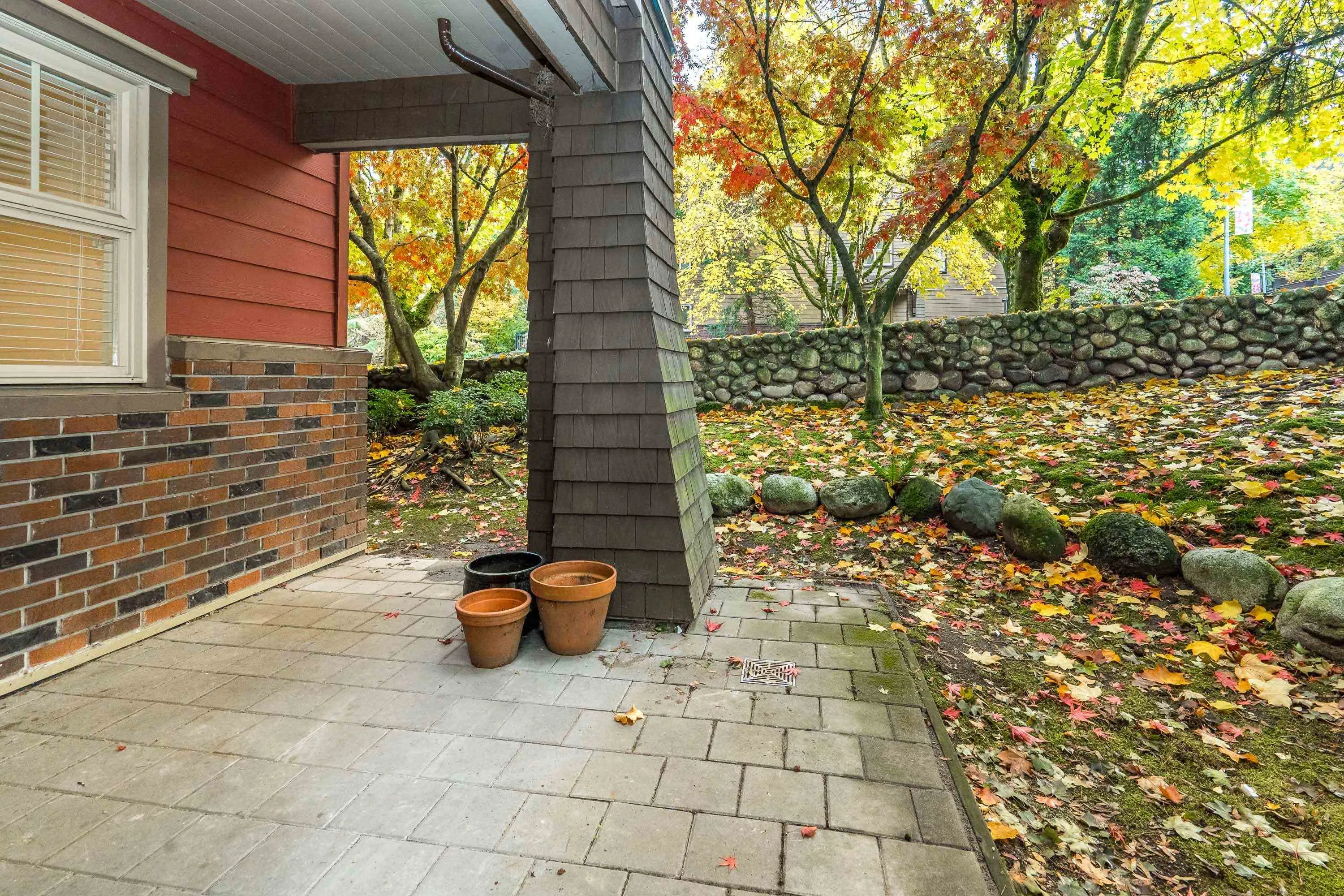 675 Park Crescent #108