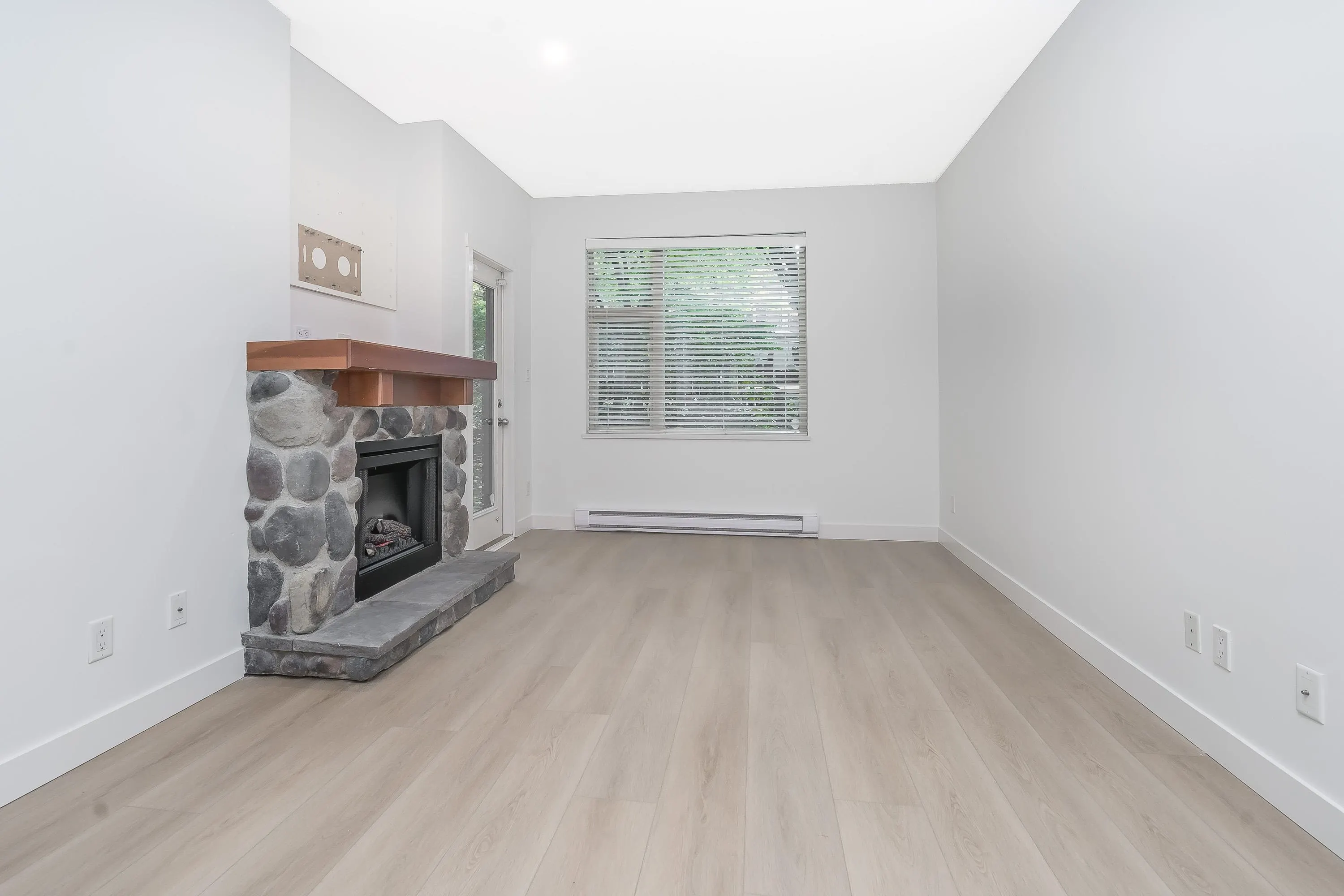 675 Park Crescent #108