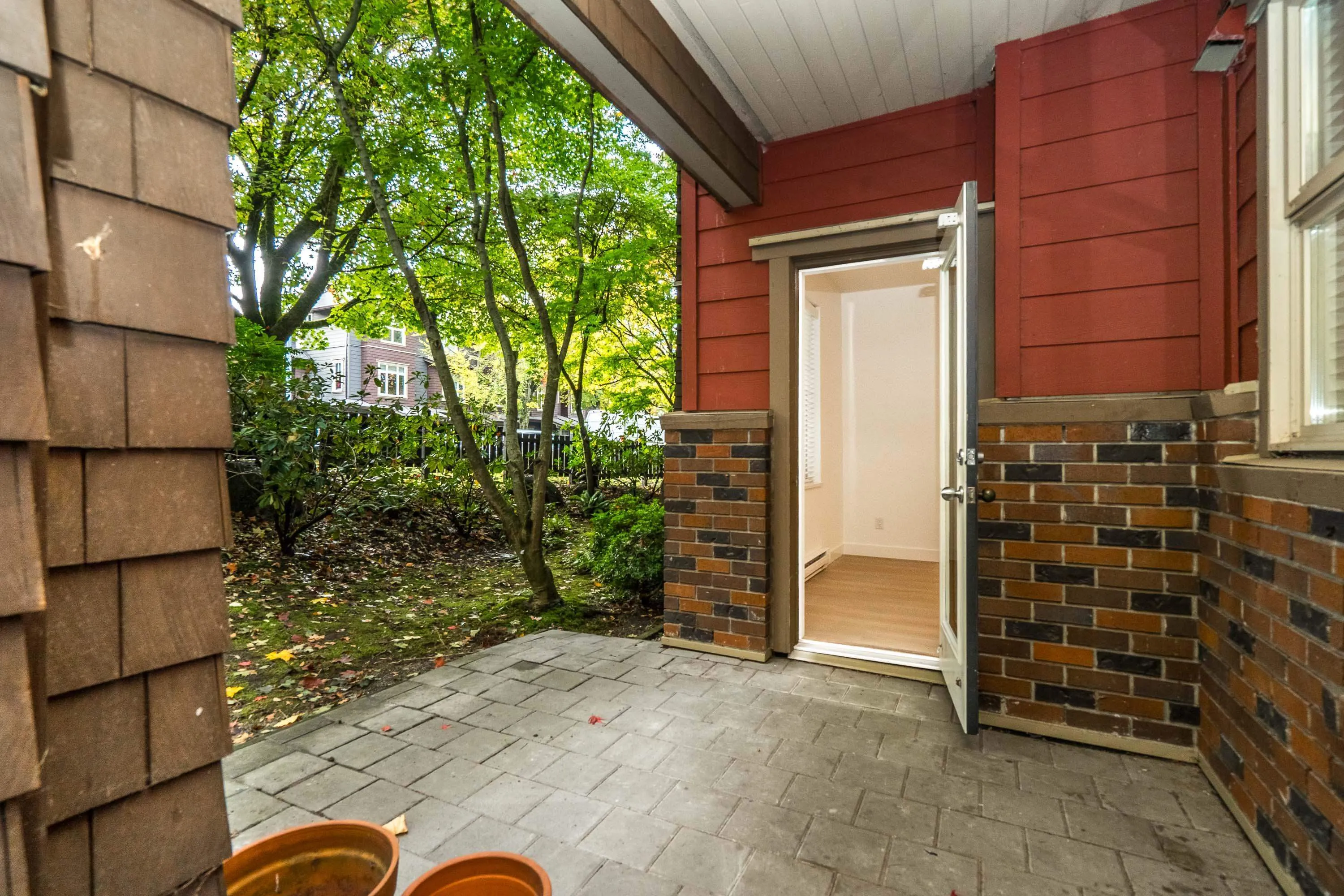 675 Park Crescent #108