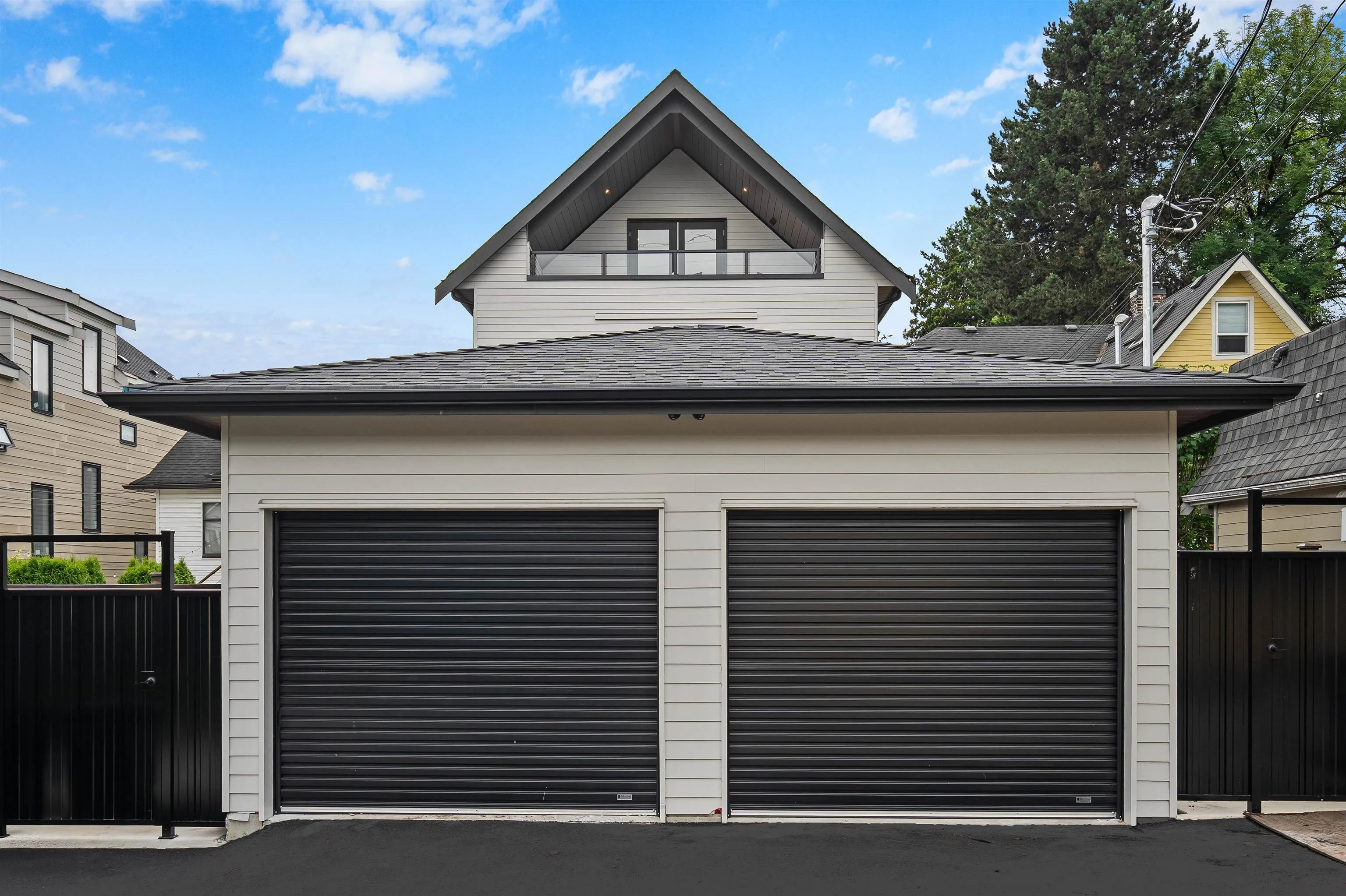 2211 William Street #1