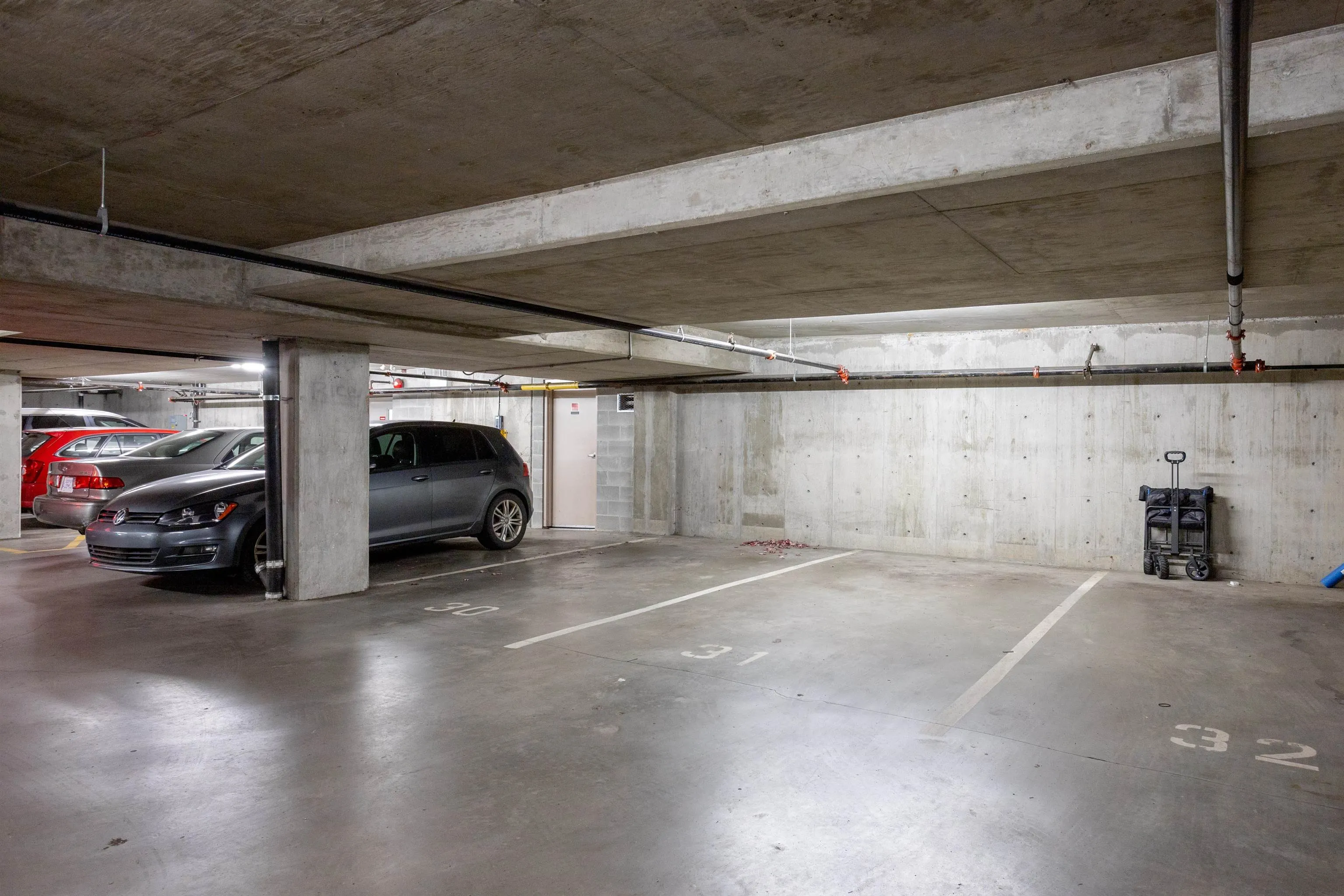 702 E King Edward Avenue #315
