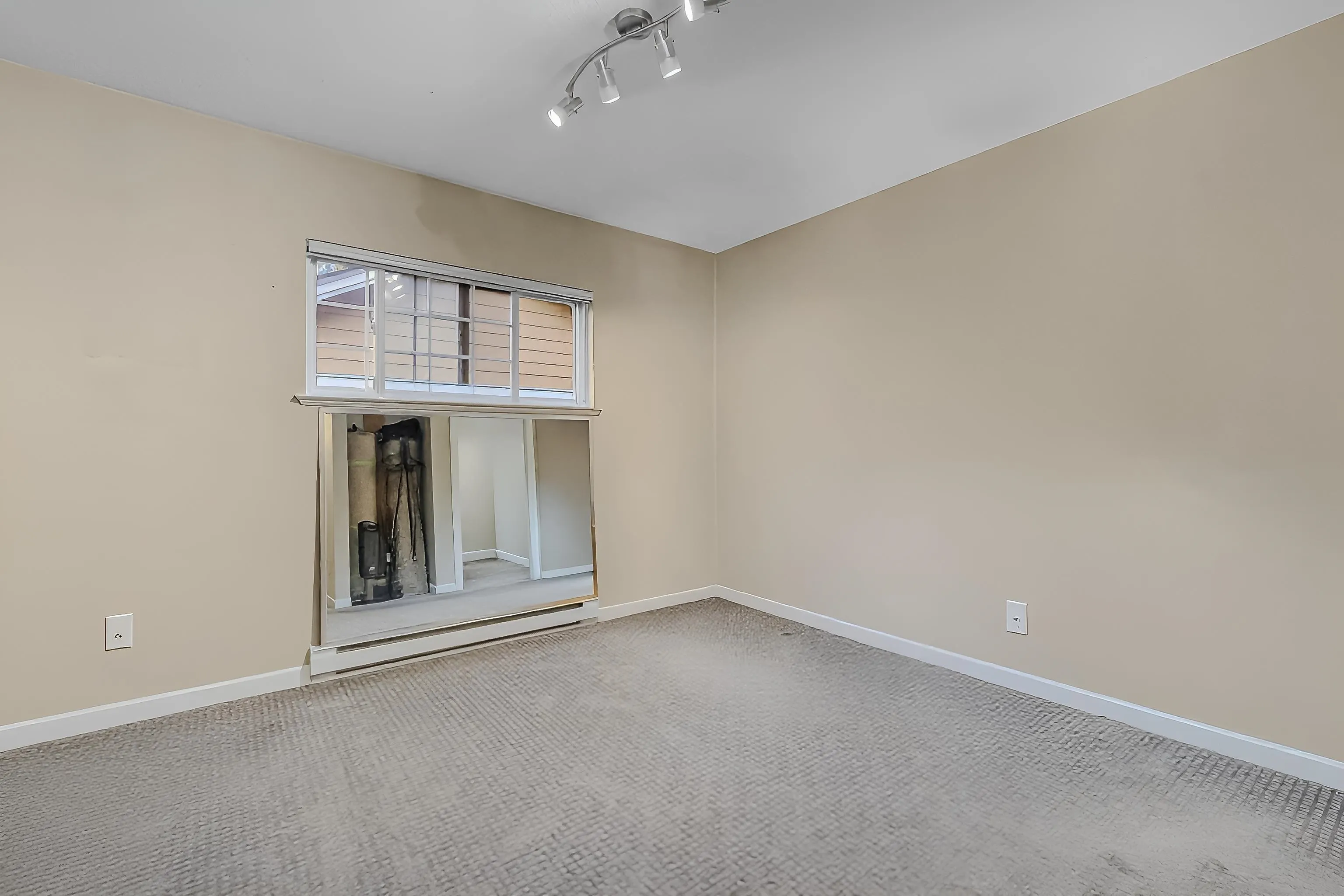 6110 138 Street #44