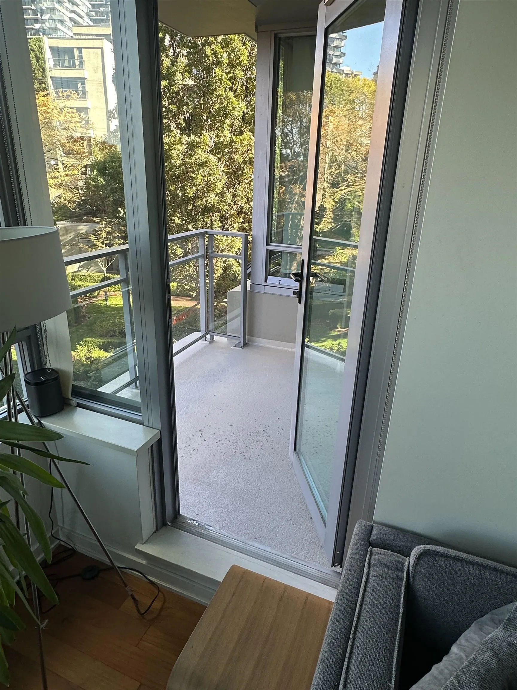 1005 Beach Avenue #405
