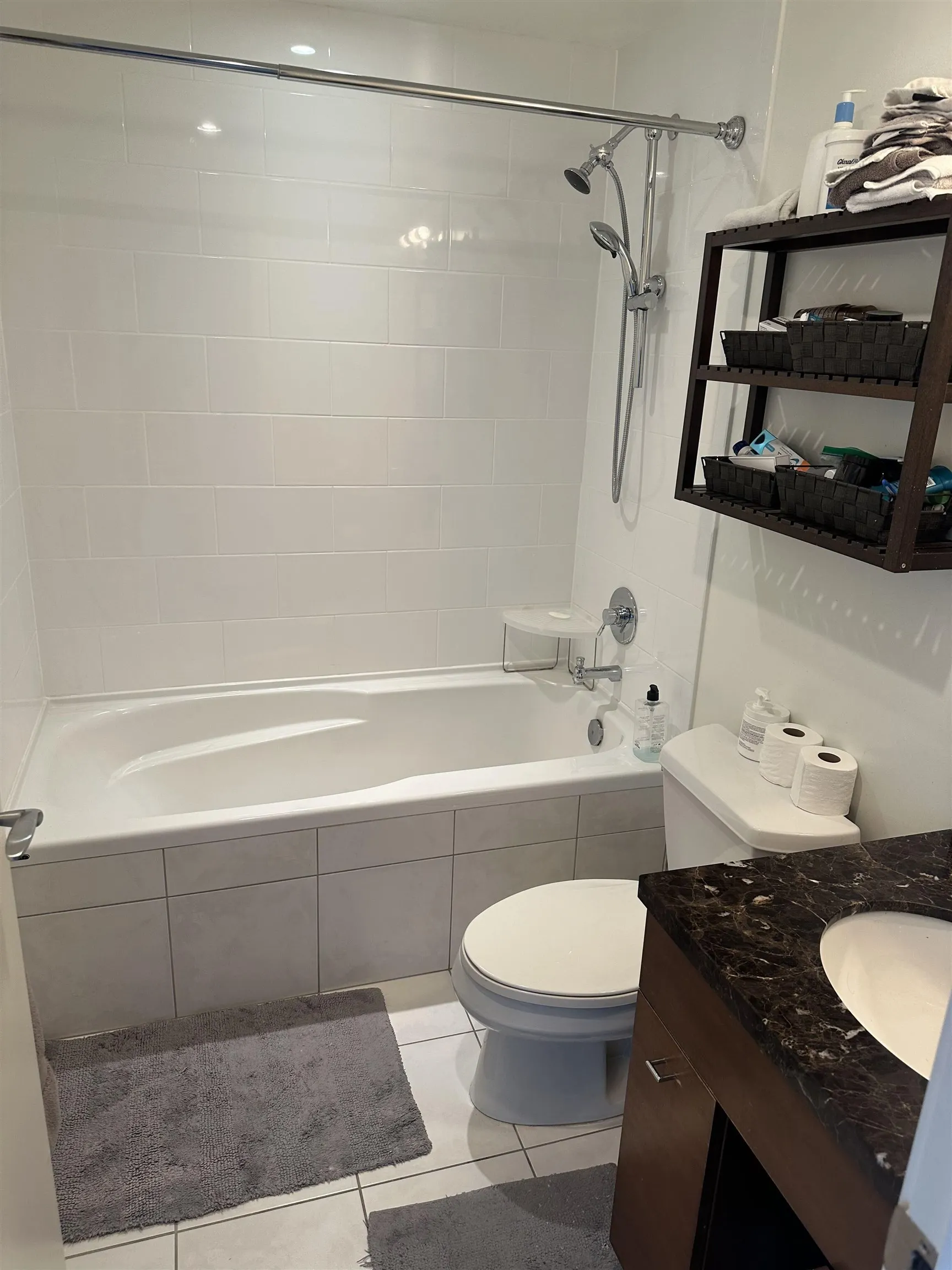 1005 Beach Avenue #405
