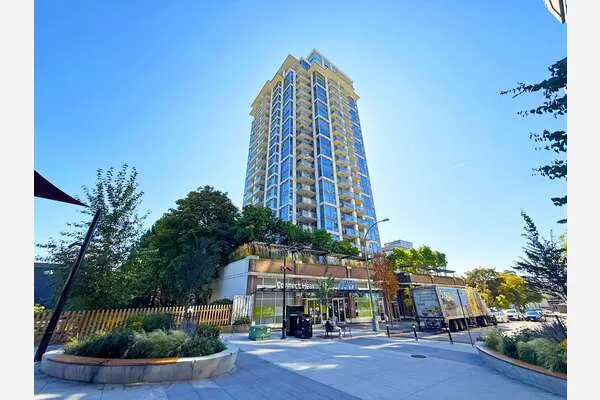 608 Belmont Street #205
