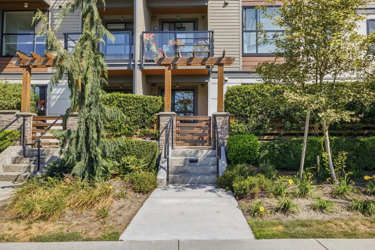 7809 209 Street #114