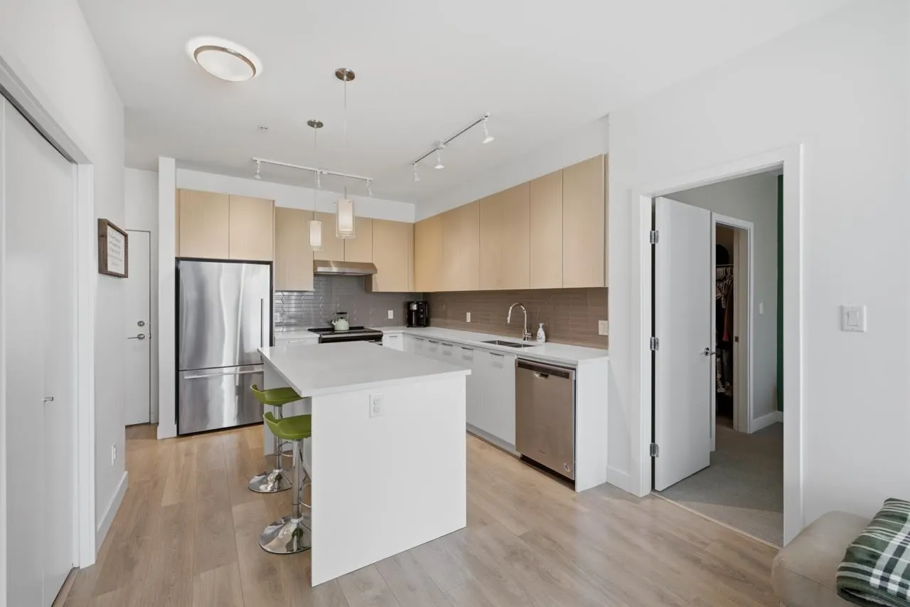 7809 209 Street #114