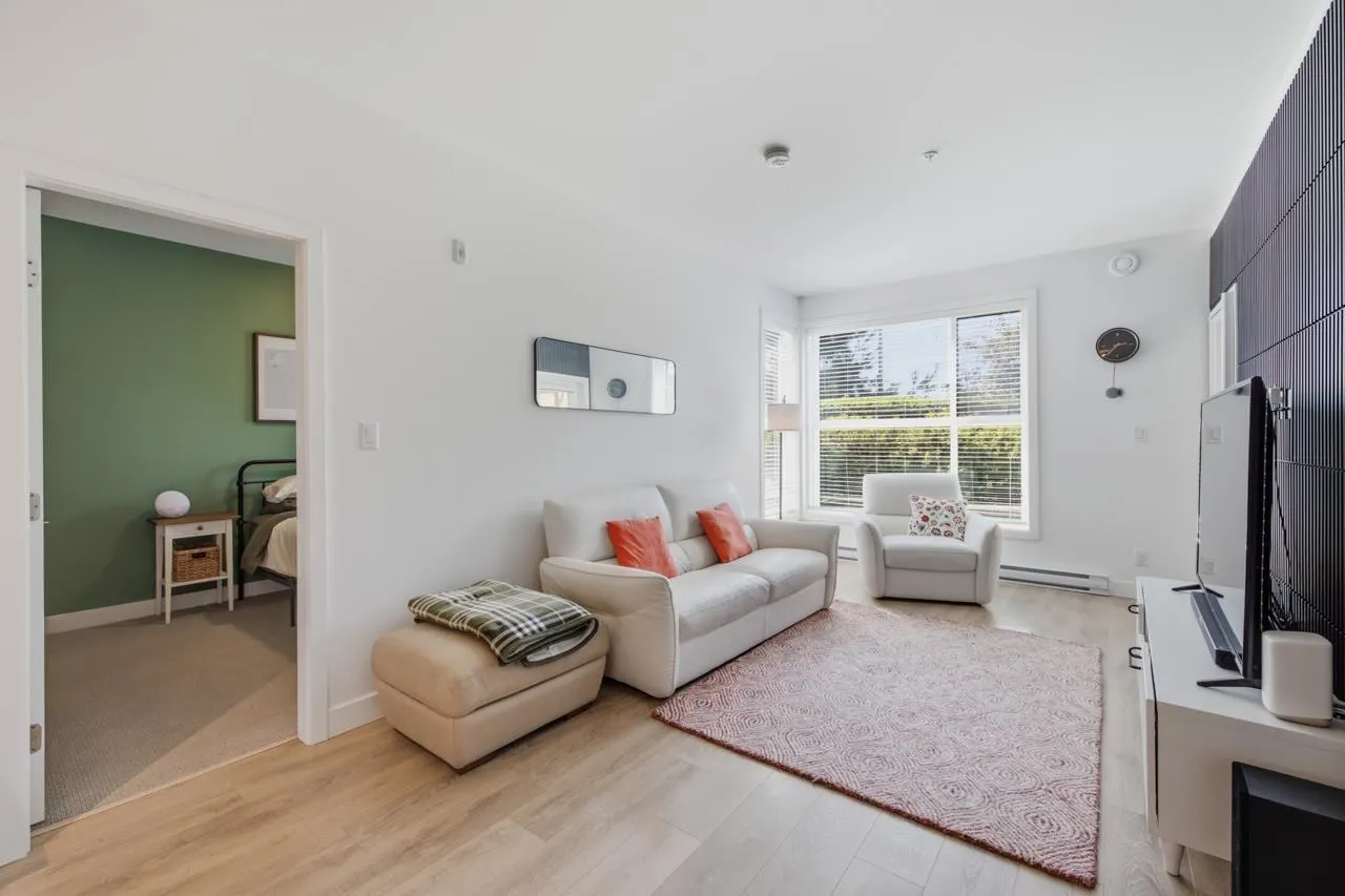 7809 209 Street #114