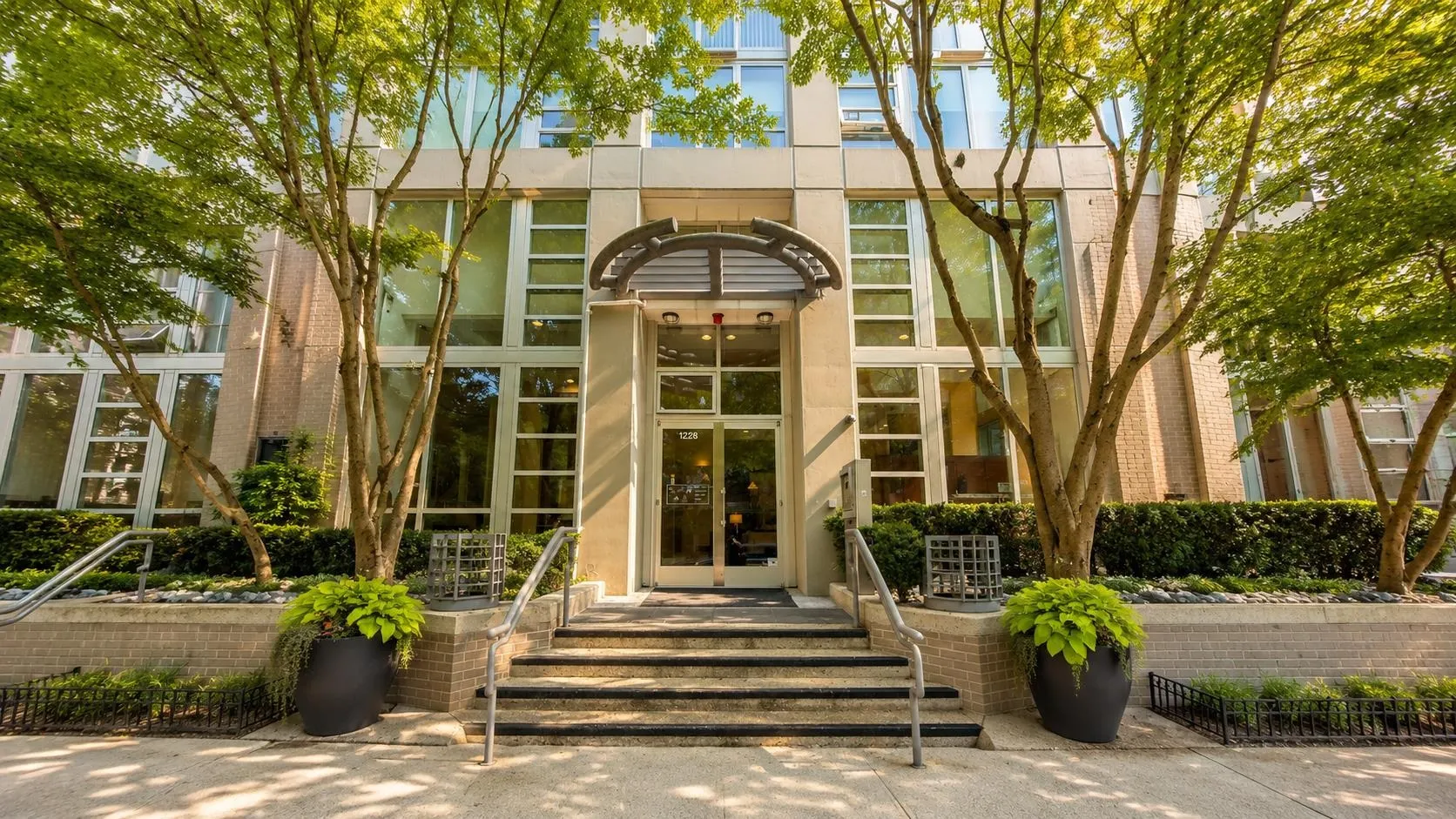 1228 Marinaside Crescent #608