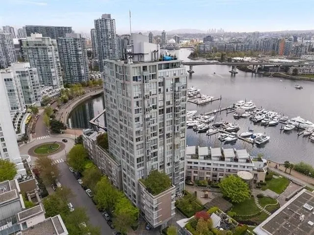 1228 Marinaside Crescent #608