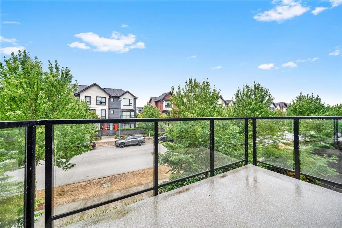 4662 Hemlock Way #105