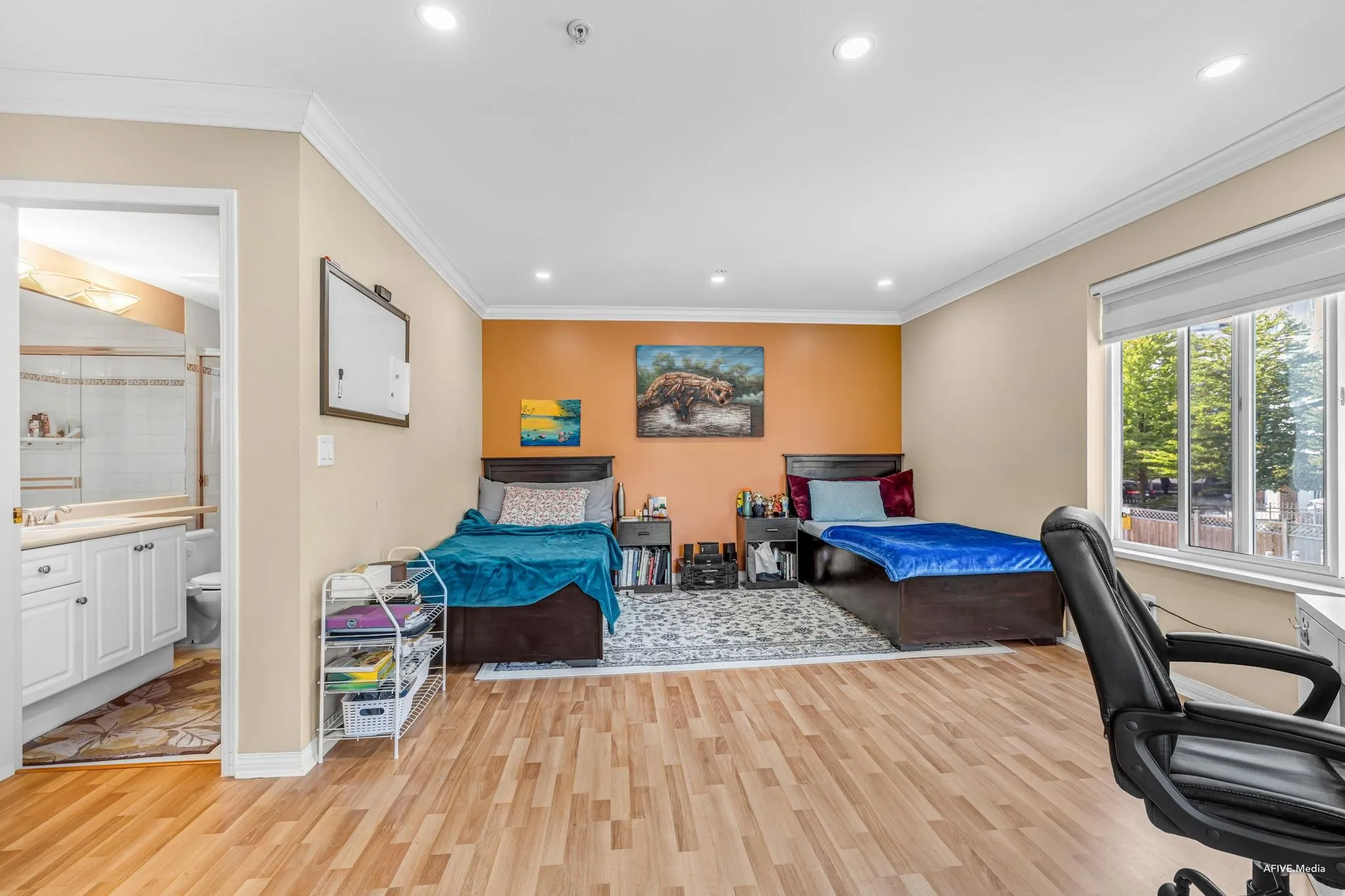 12125 75a Avenue #202