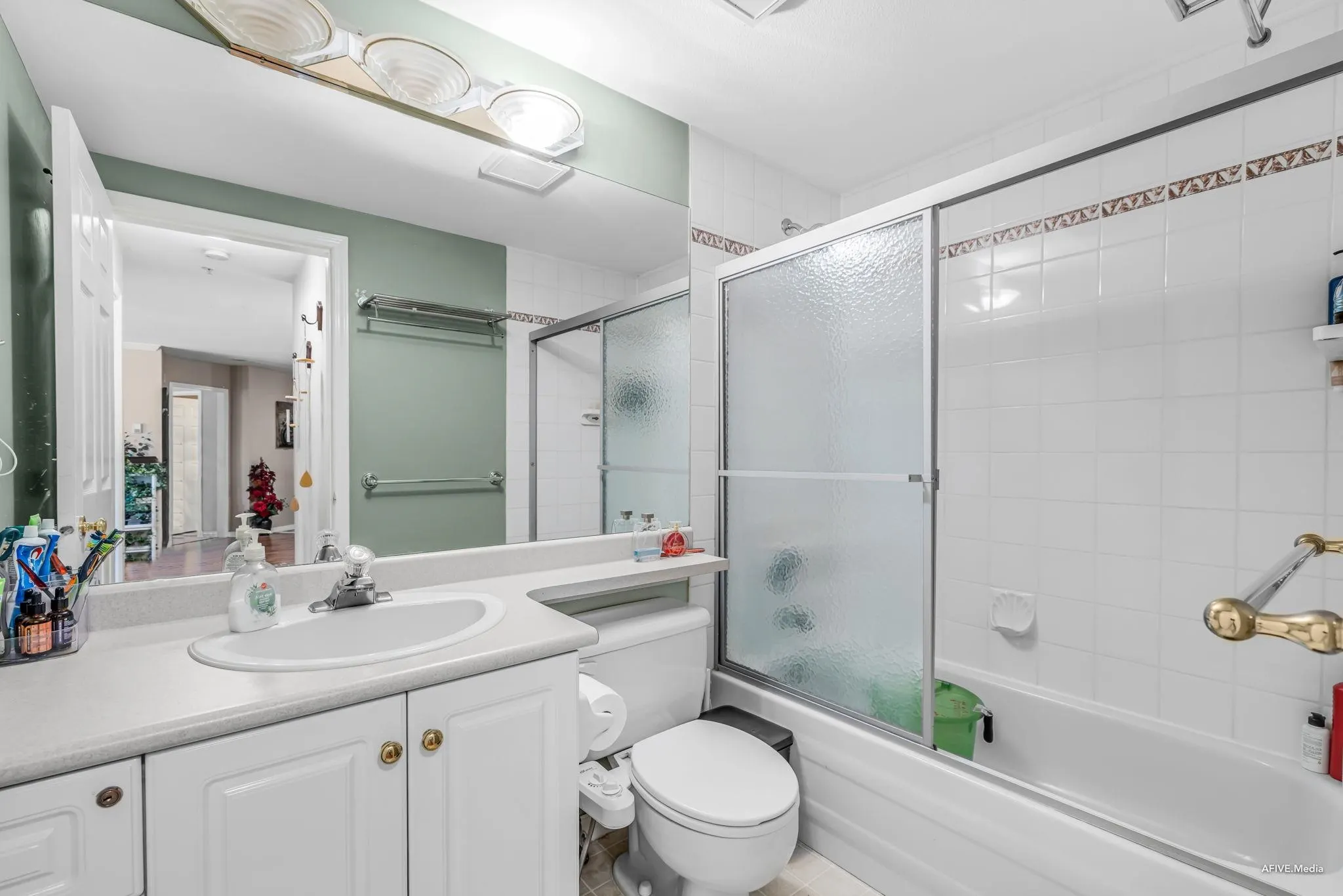12125 75a Avenue #202