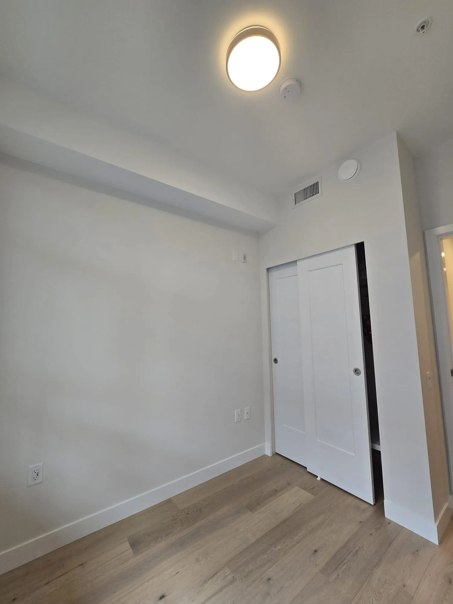 5007 Ash Street #302