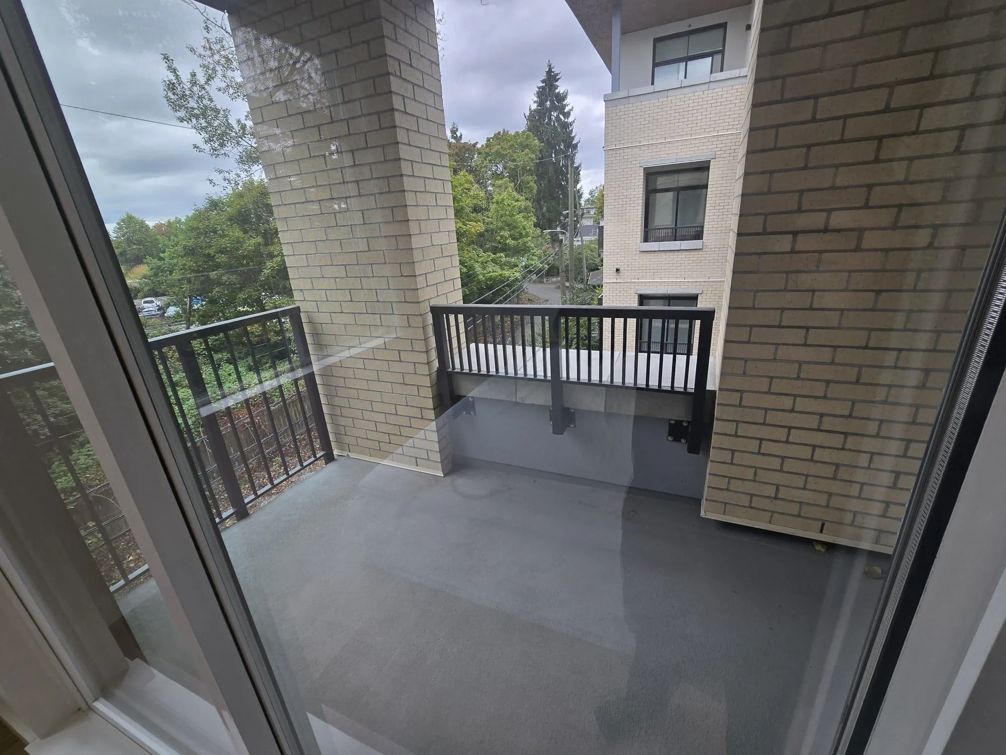 5007 Ash Street #302