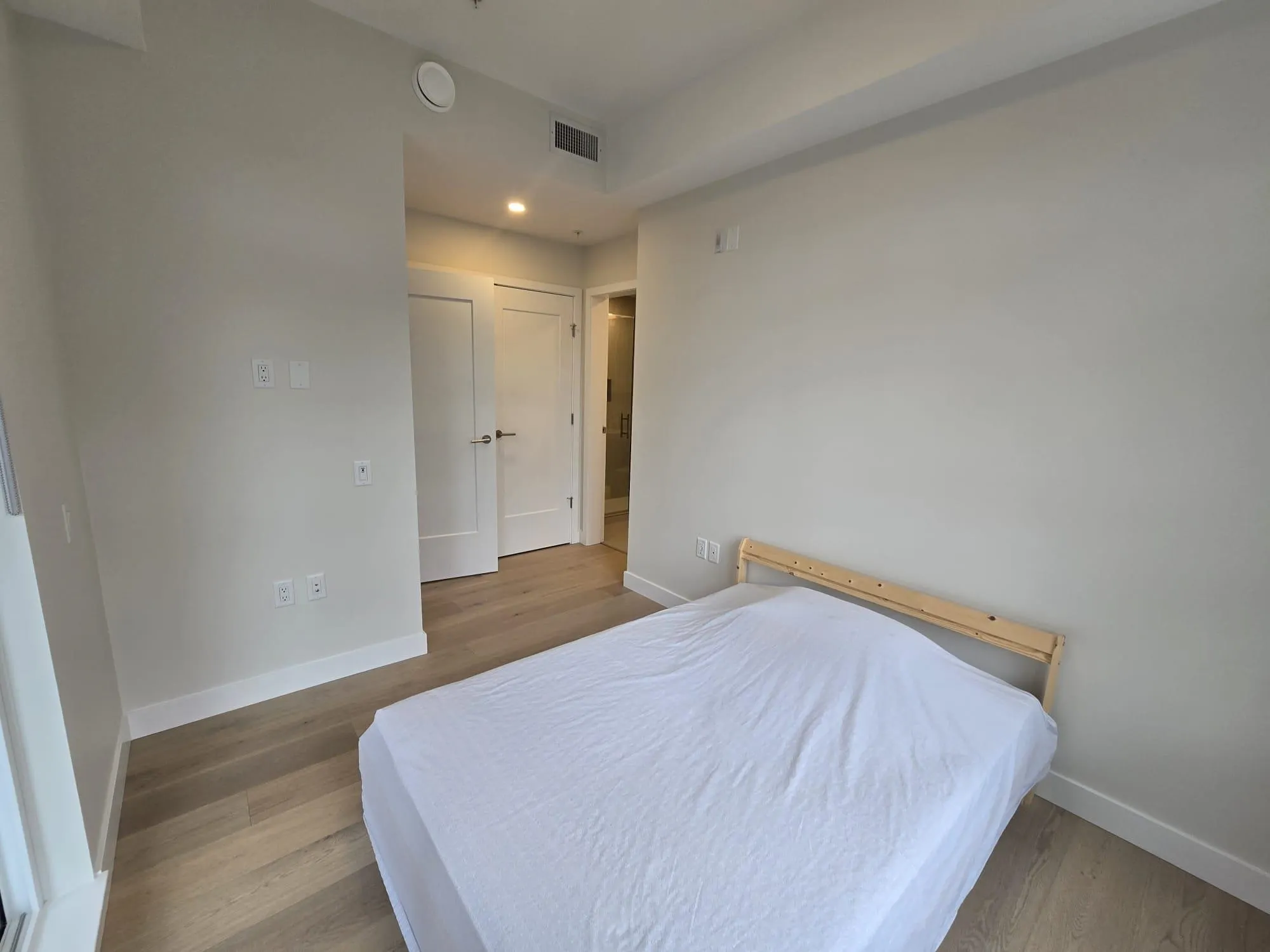 5007 Ash Street #302